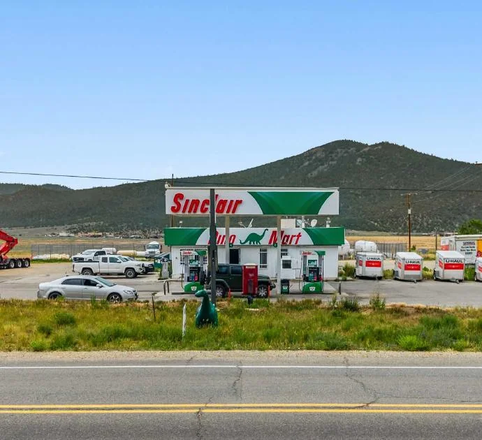 Sinclair — Sale in Questa, NM, photo 5 of 5