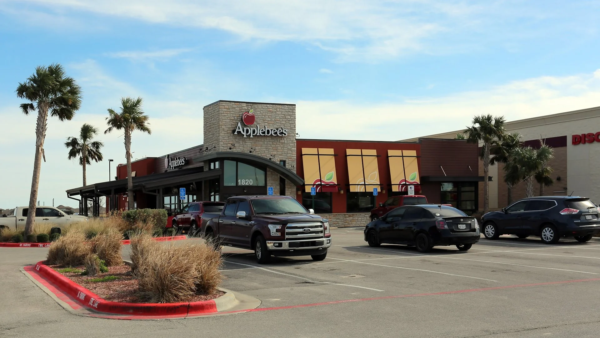 Applebee's — Sale in Portland, TX, photo 1 of 4