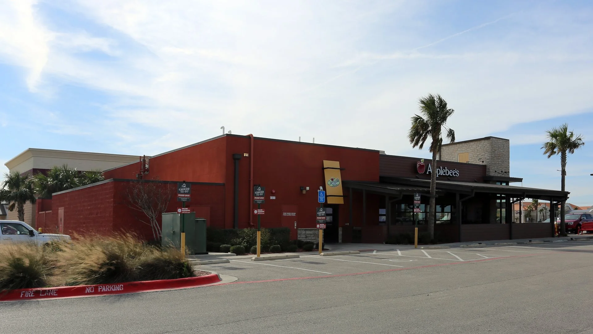 Applebee's — Sale in Portland, TX, photo 3 of 4