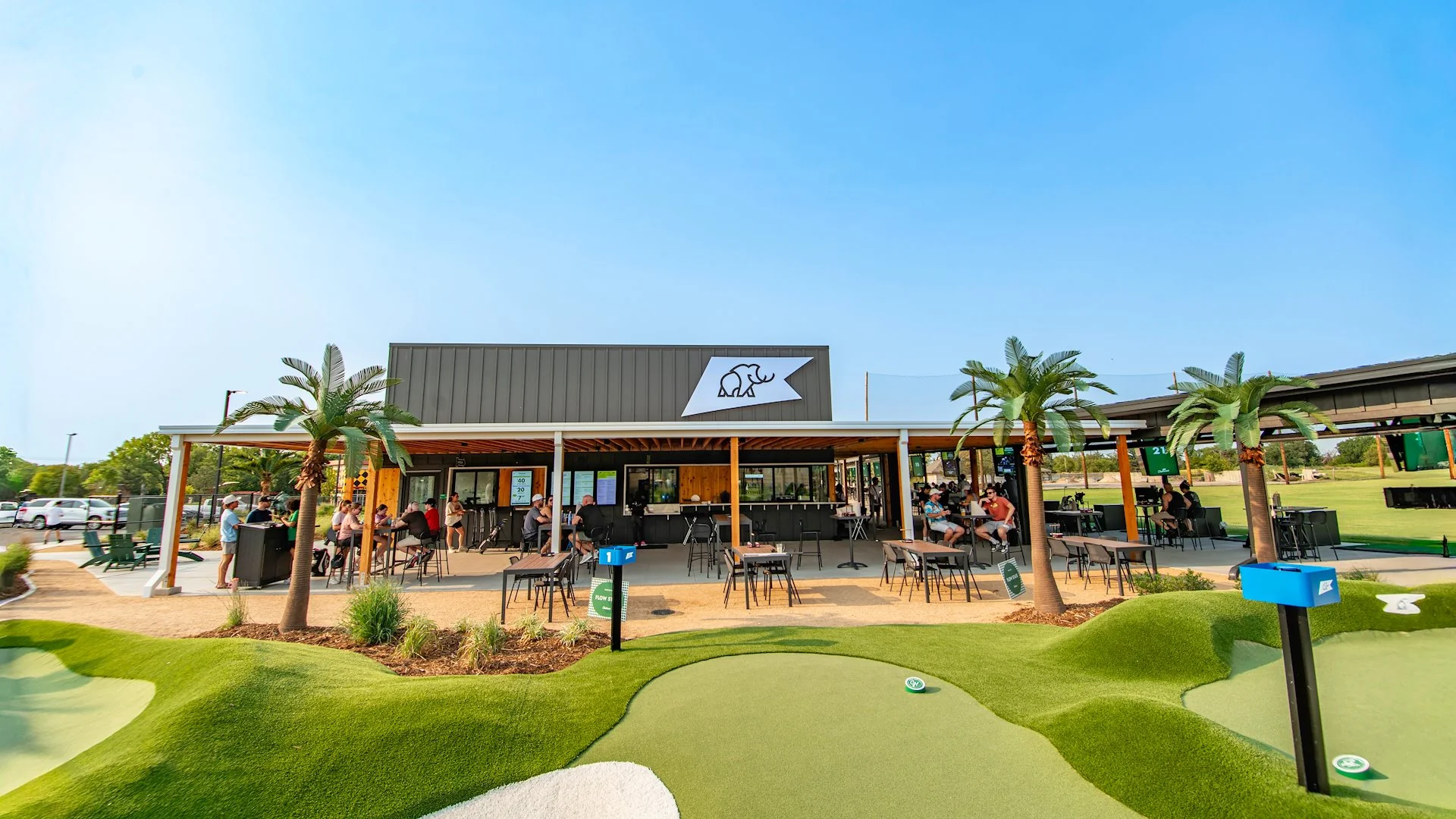 Mammoth Clubhouse - Golf Venue — Sale in Wichita, KS, photo 3 of 6