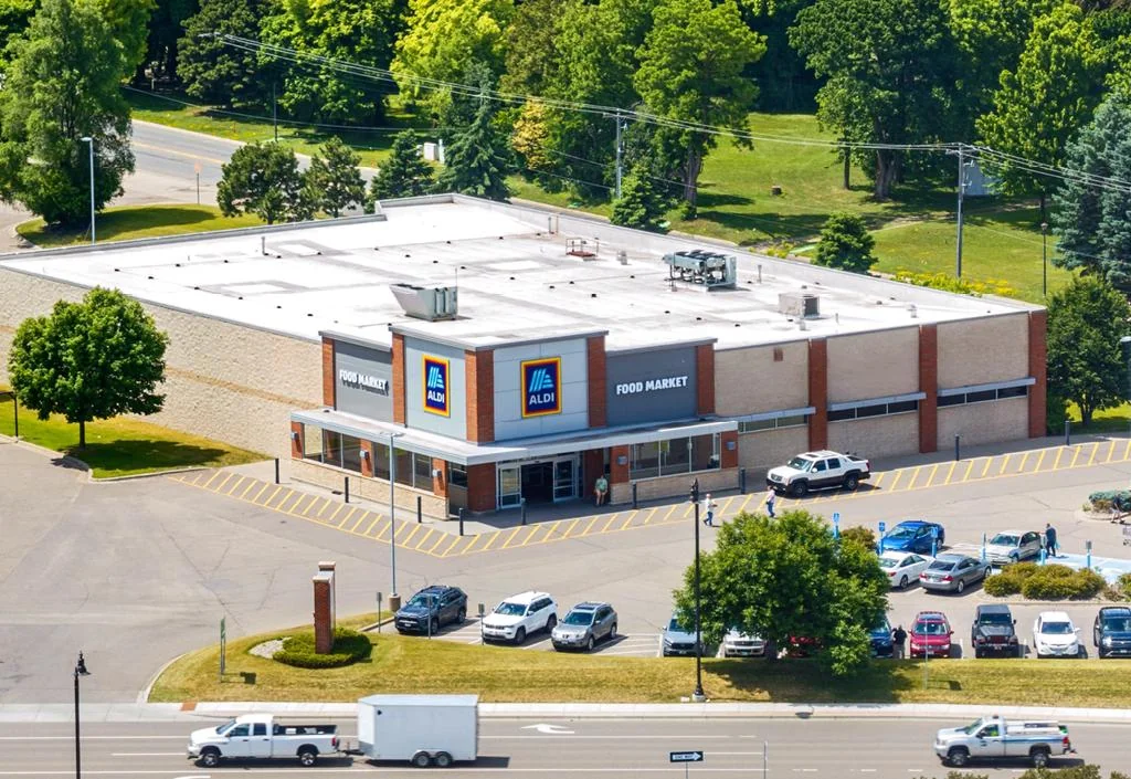 ALDI | Rare Fee Simple (Building Ownership) — Sale in Cottage Grove, MN, photo 7 of 8