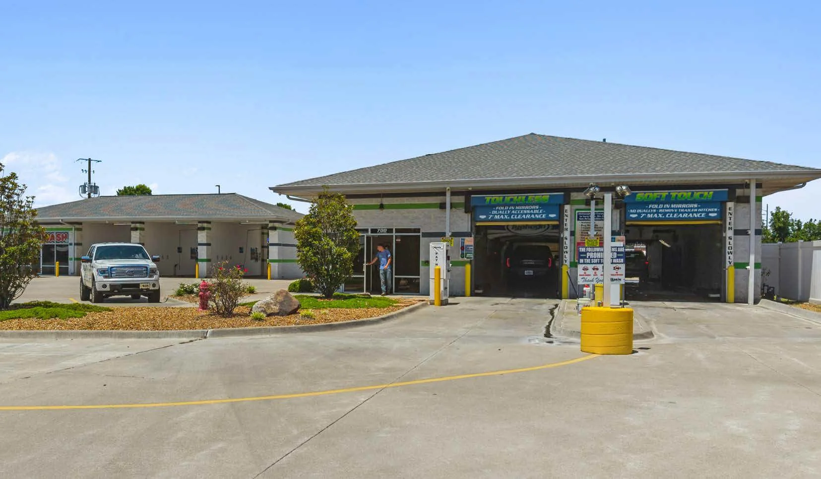 Oasis Car Wash | Fee Simple | 2018 Build | Searcy, AR — Sale in Searcy, AR, photo 1 of 3