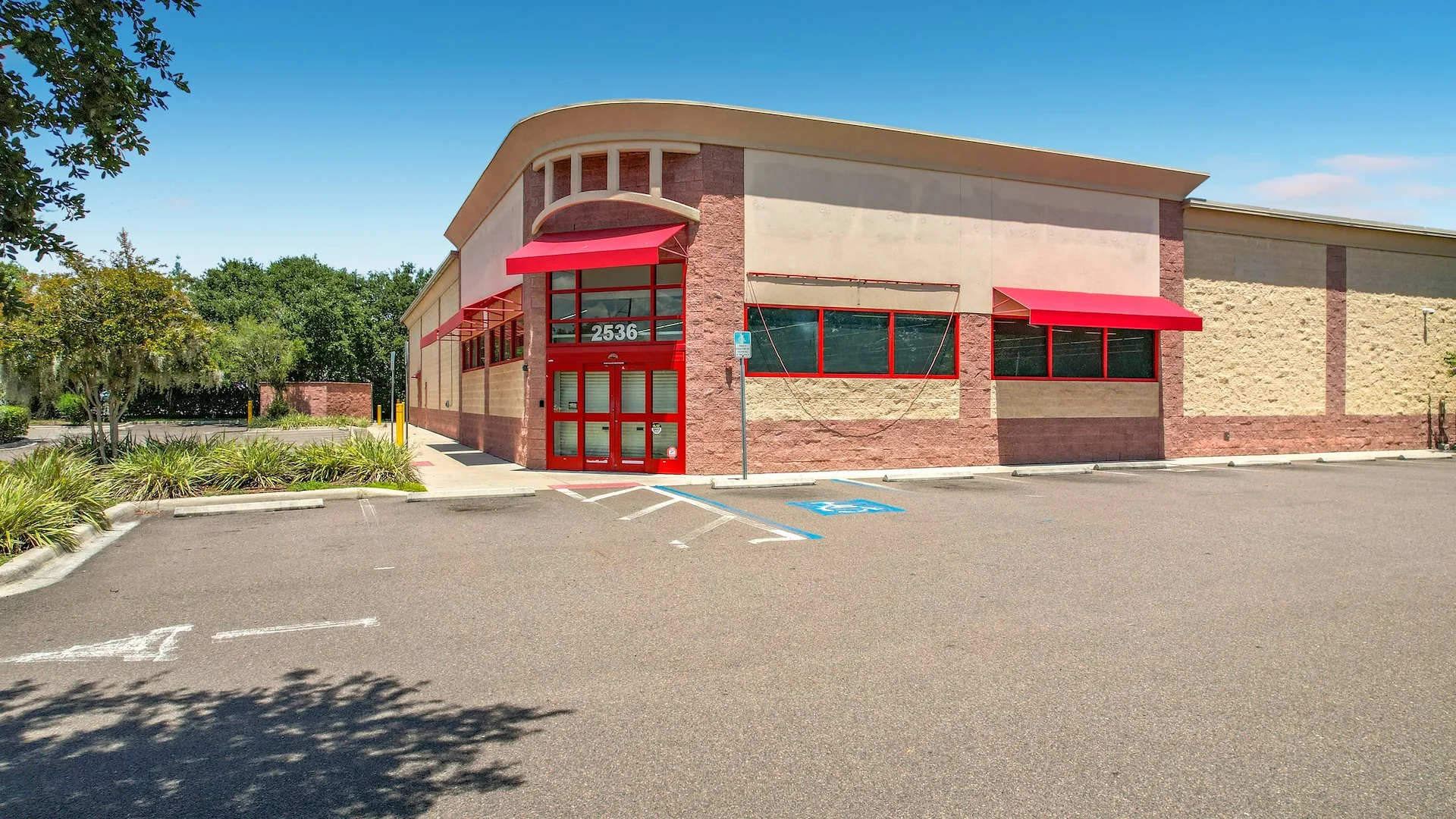Vacant CVS Lakeland FL — Sale in Lakeland, FL, photo 1 of 2