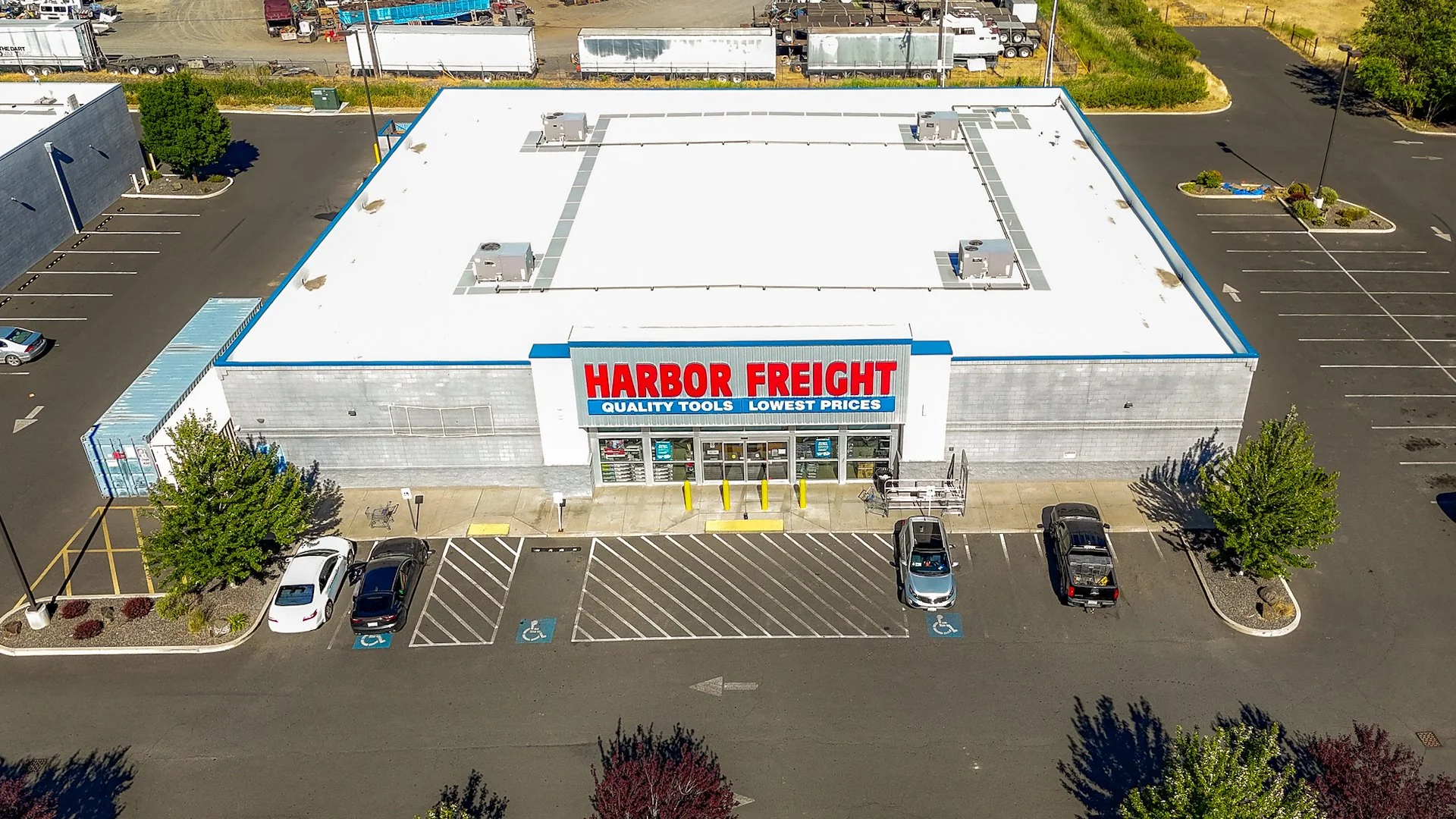Harbor Freight — Sale in Yakima, WA, photo 1 of 2