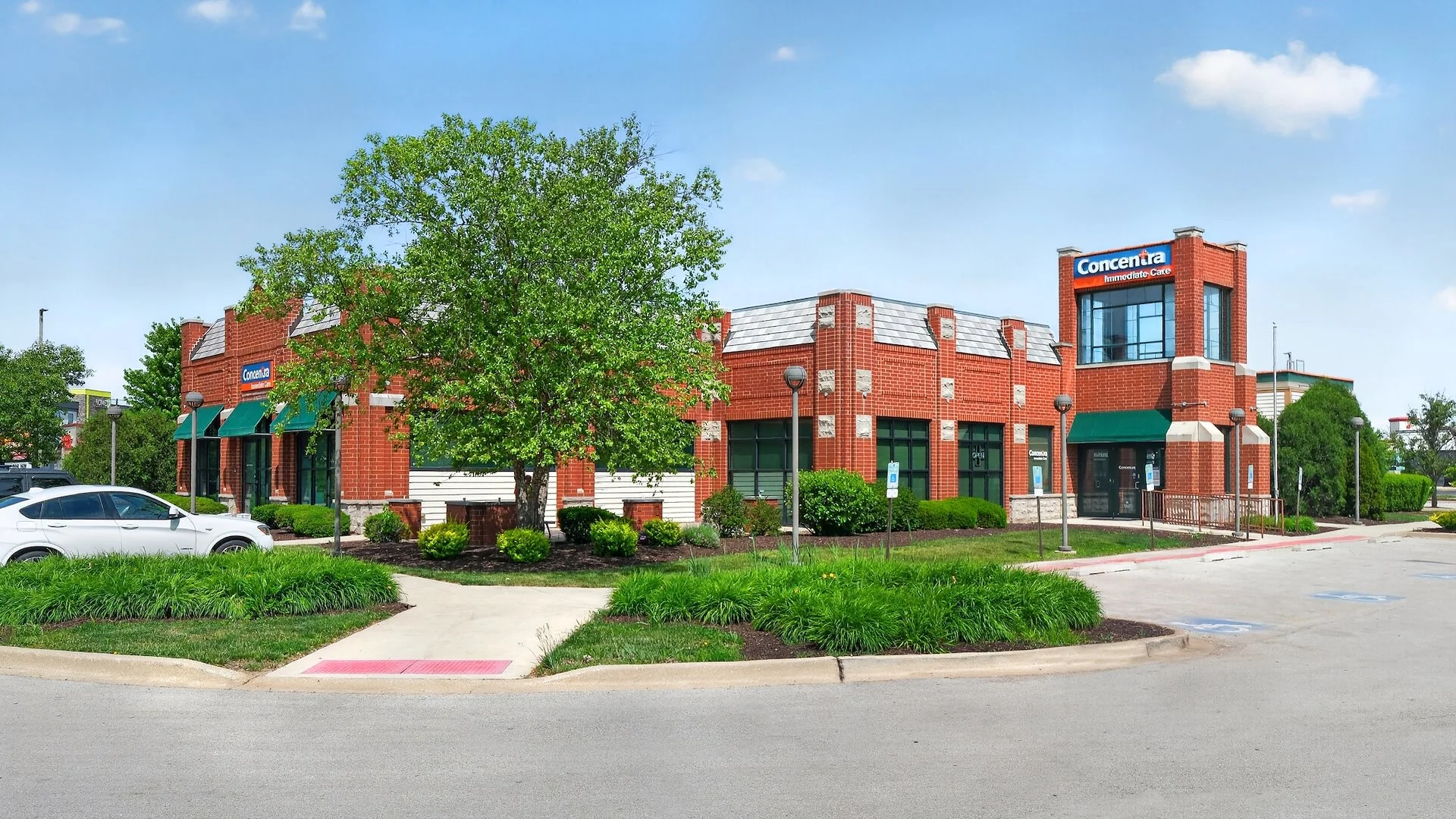 Net Lease Credit Rated Single-Tenant Concentra with… — Sale in Bolingbrook, IL, photo 1 of 2