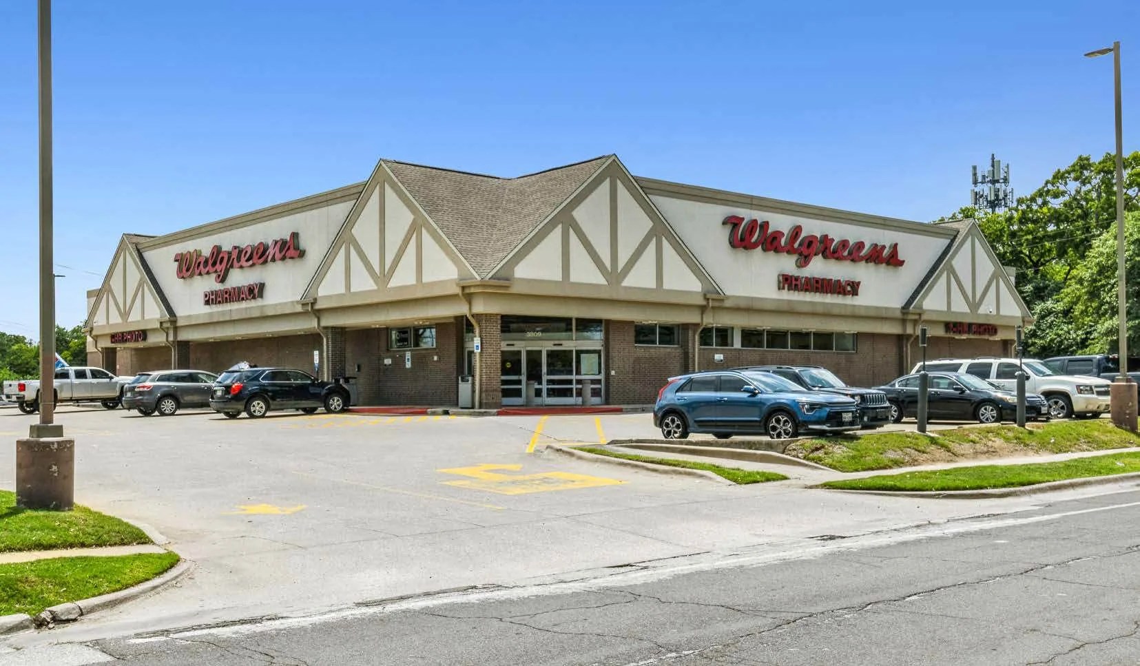 Walgreens | Absolute-NNN Lease | ±12 Years Remaining… — Sale in Fort Worth, TX, photo 1 of 3