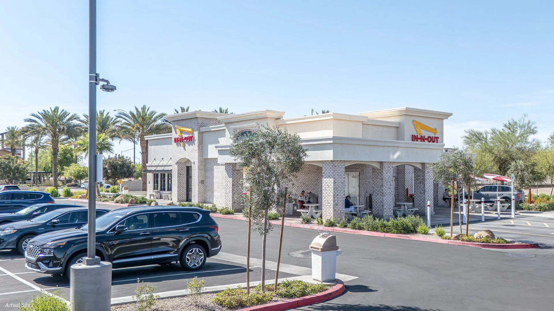 In-N-Out - Rare Trophy Low Rent Abs NNN Ground Lease… — Sale in Mesa (Phoenix Msa), AZ, photo 2 of 8