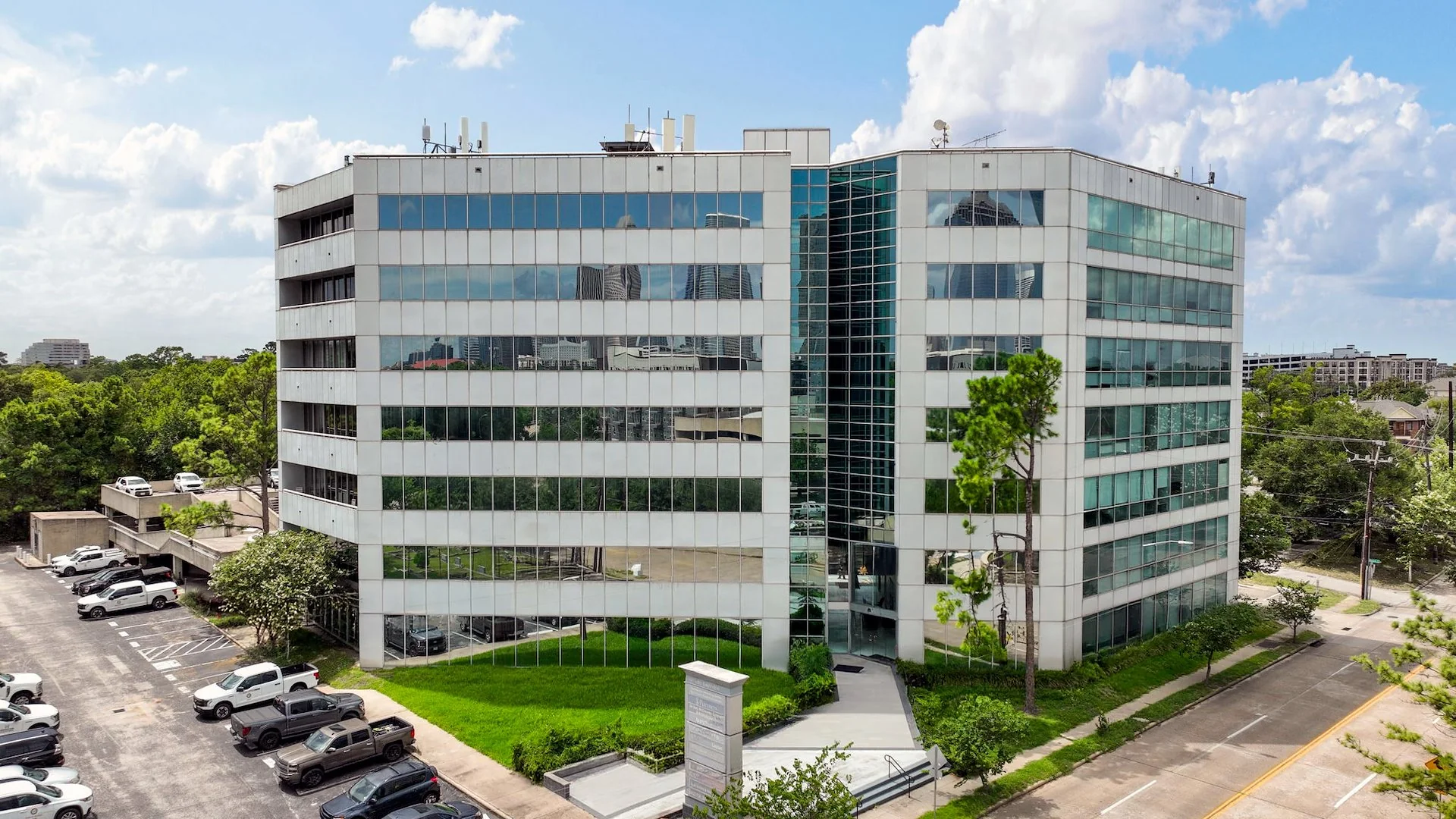601 Sawyer St — Sale in Houston, TX, photo 1 of 2