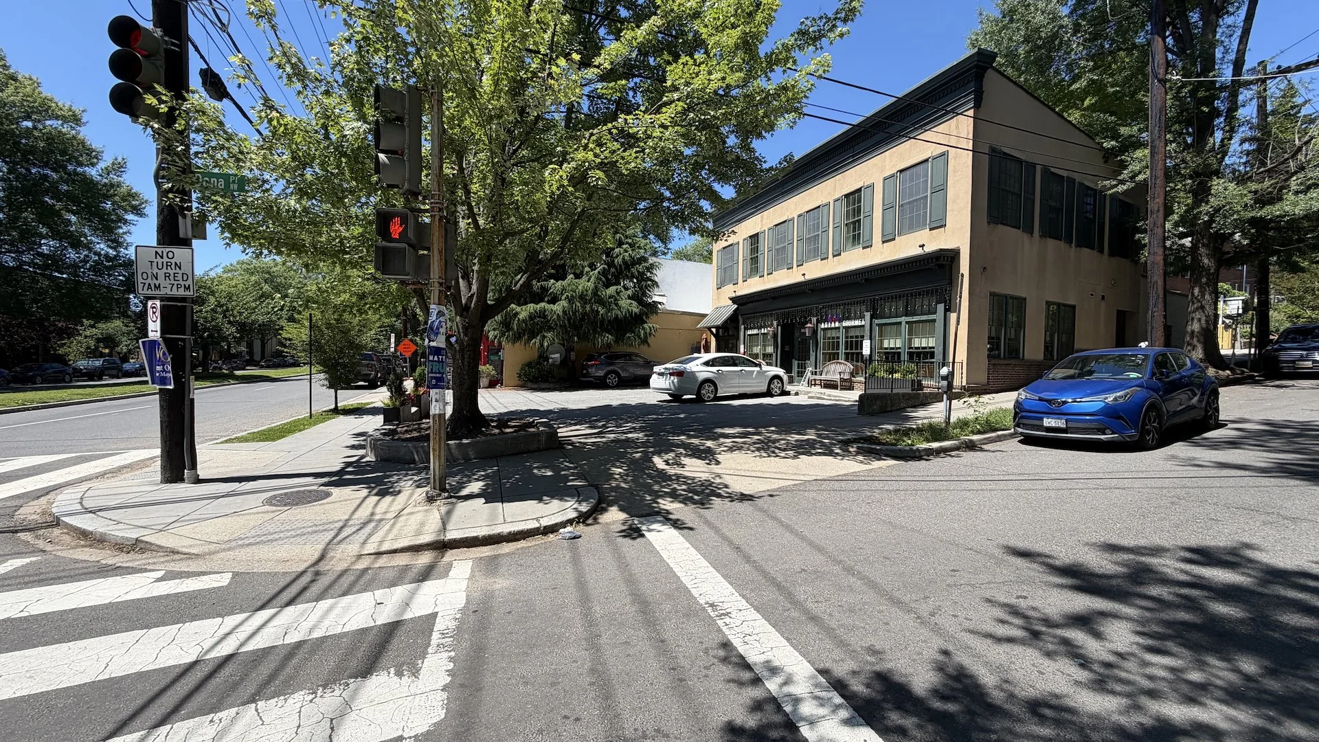 5101 MacArthur Blvd NW — Sale in Washington, DC, photo 3 of 5