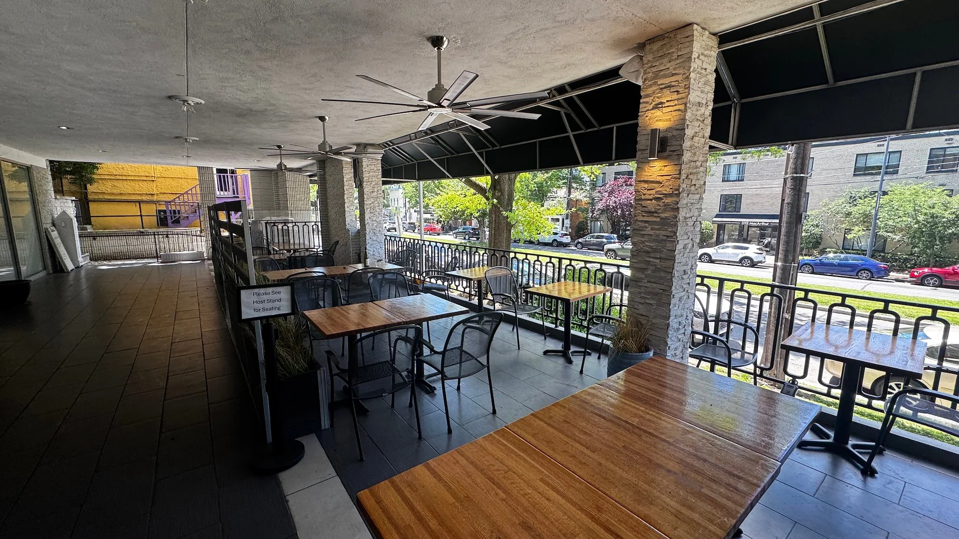5125 MacArthur Blvd NW — Sale in Washington, DC, photo 2 of 7