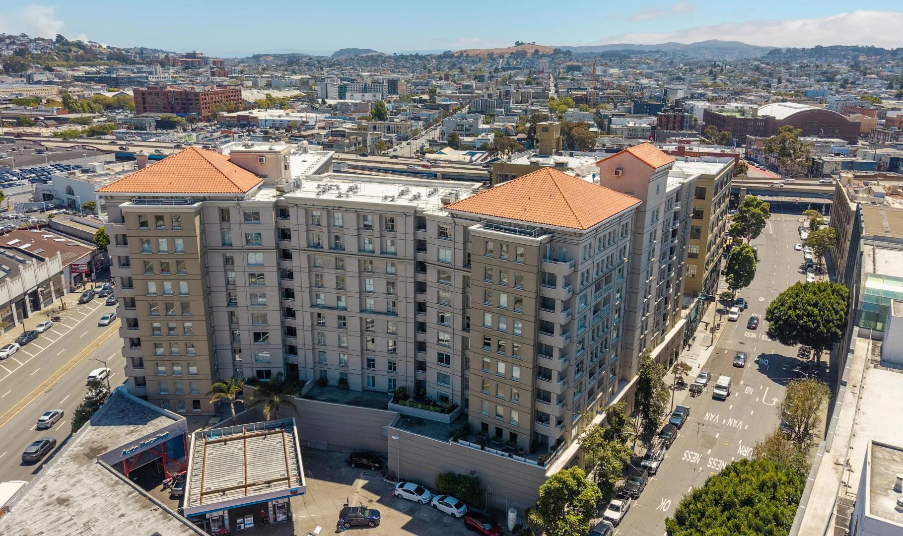 Retail/Office Condominium — Sale in San Francisco, CA, photo 1 of 5