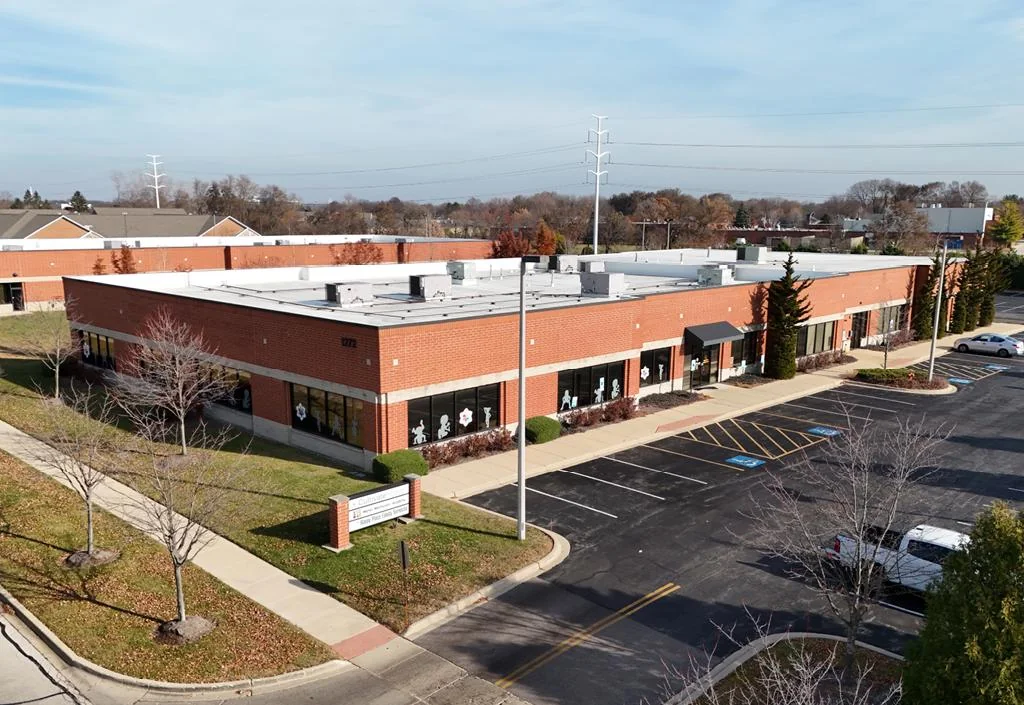 Multi Tenant Flex Building — Sale in Naperville, IL, photo 1 of 8