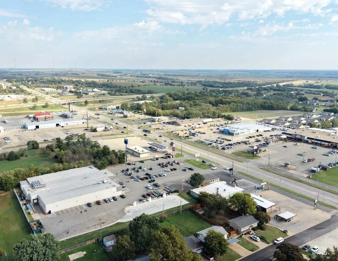 Dollar General — Sale in Abilene, KS, photo 3 of 5