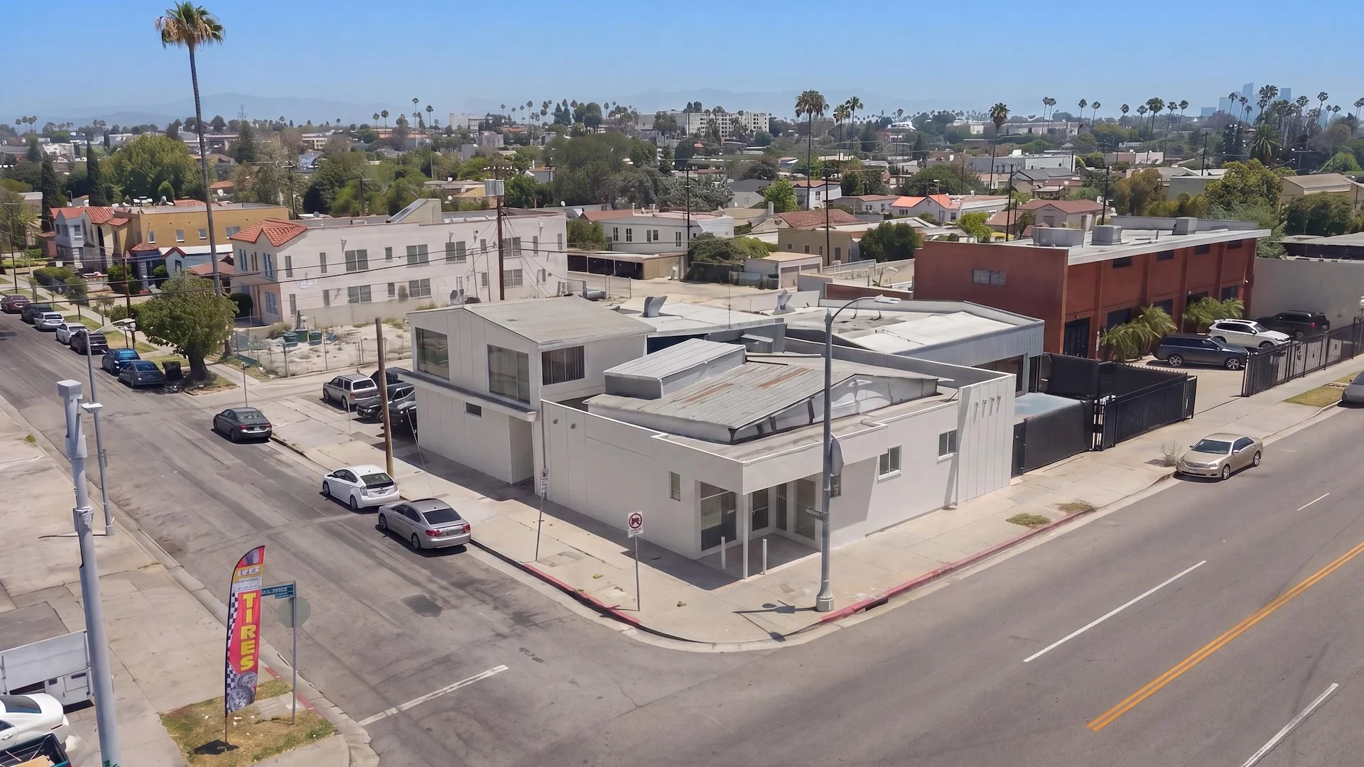 3125 W Jefferson Blvd — Sale in Los Angeles, CA, photo 1 of 1