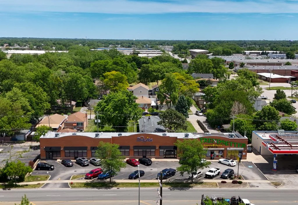 DaVita Dialysis | Happy Daze — Sale in Harvey, IL, photo 3 of 7