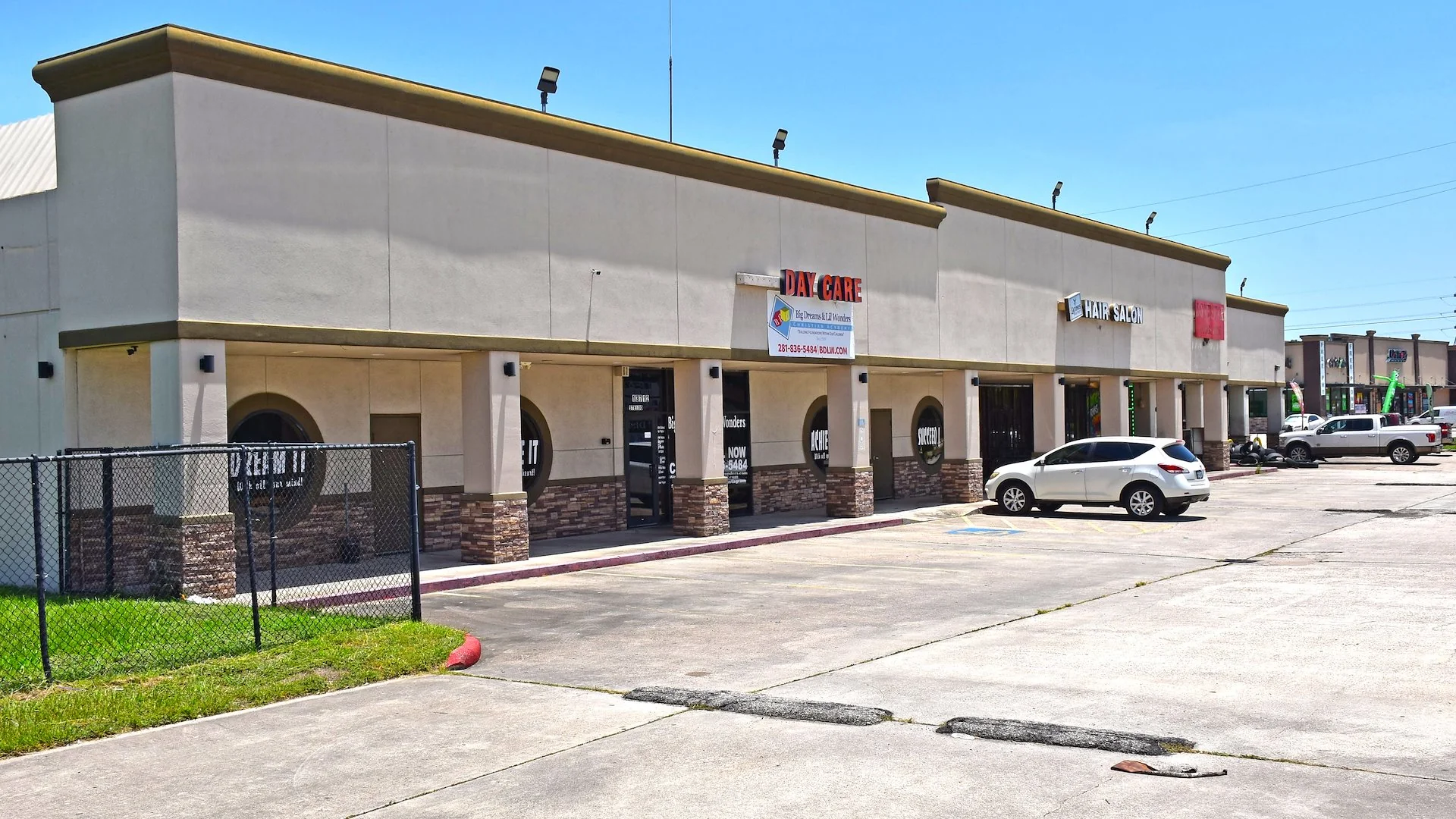 Sablechase Plaza — Sale in Houston, TX, photo 5 of 5