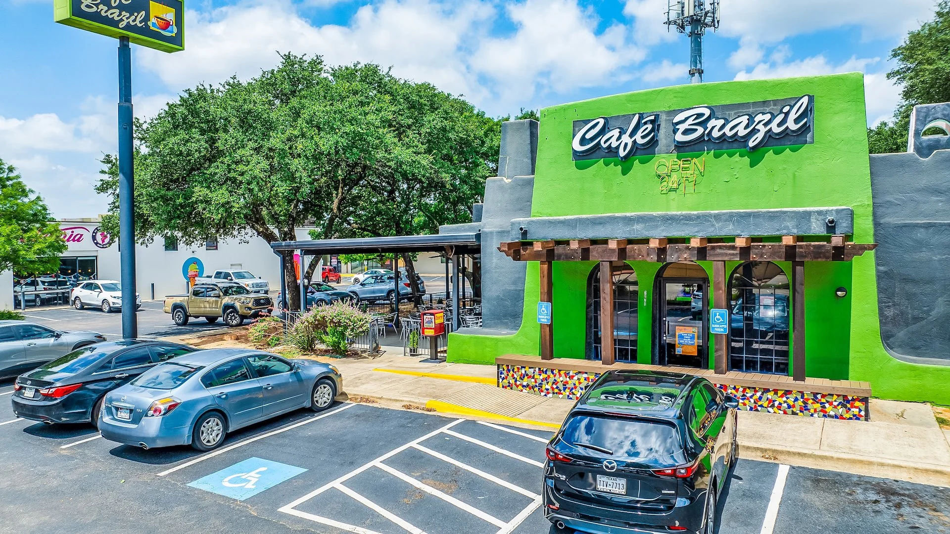 Cafe Brazil & Cell Tower — Sale in Richardson, TX, photo 1 of 6