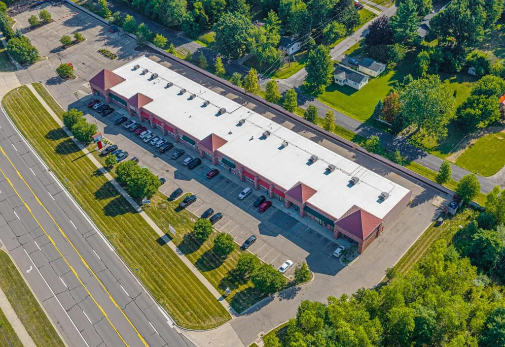 Valentina Plaza | Childcare Anchored Strip — Sale in Pontiac, MI, photo 6 of 8