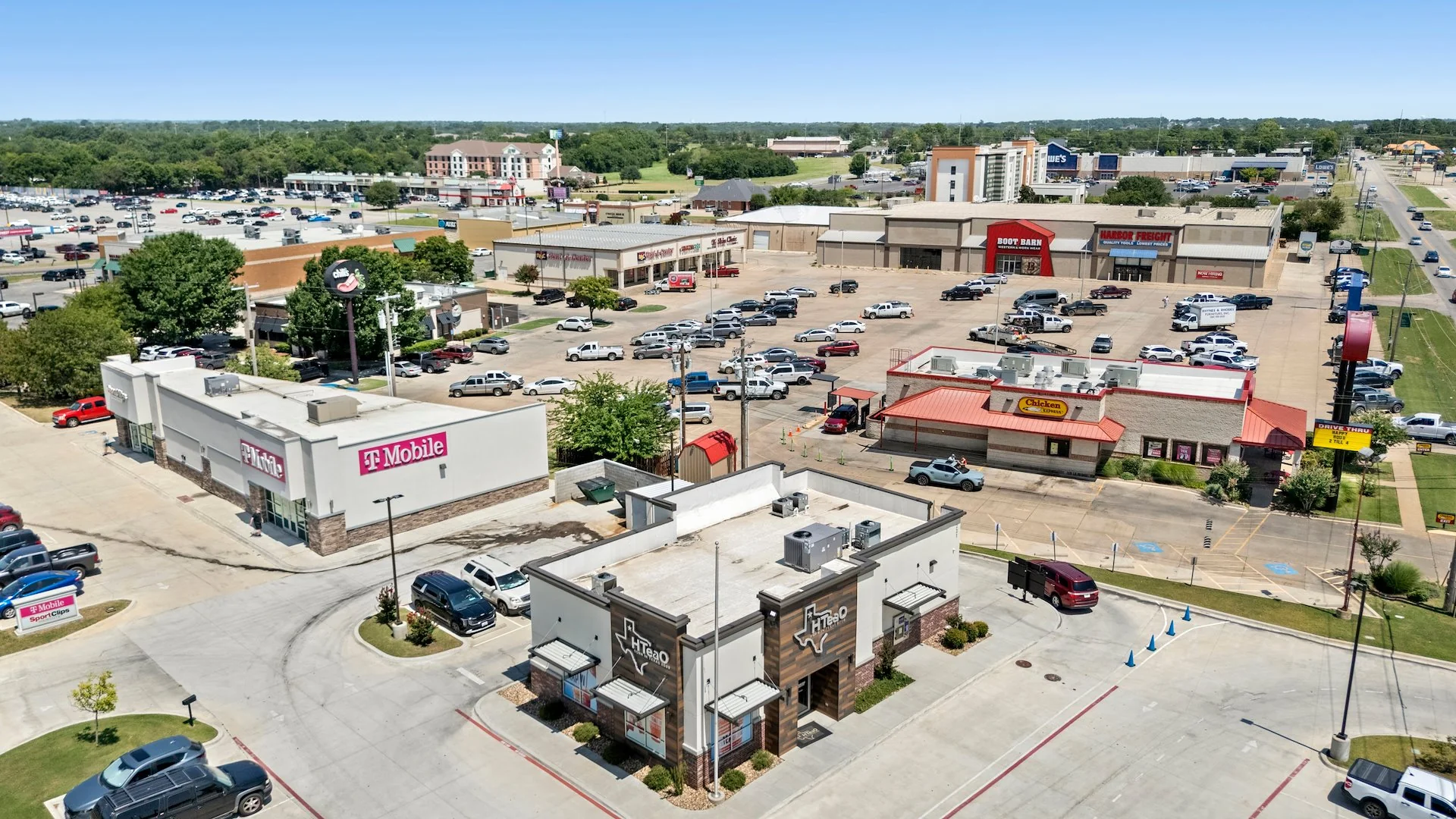 T-Mobile Anchored Retail Center — Sale in Durant, OK, photo 1 of 5
