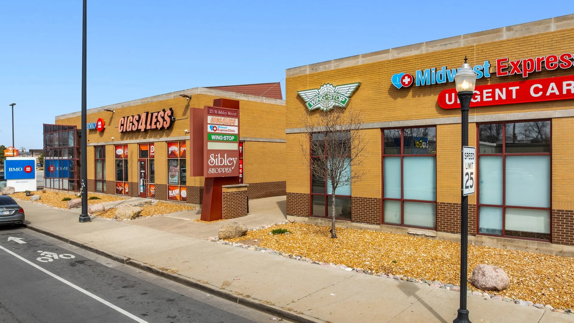 Drive-Thru BMO Harris Bank Retail Center — Sale in Hammond, IN, photo 3 of 6