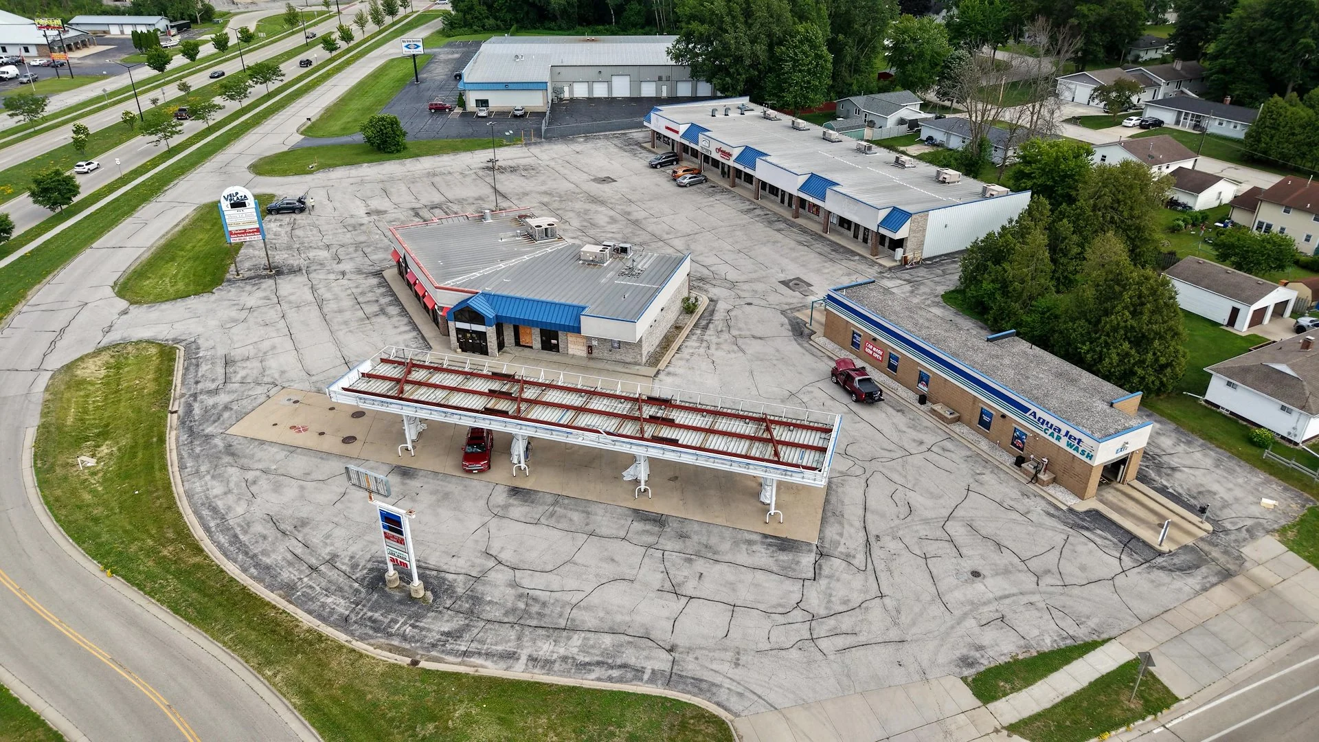 Velp Plaza | Retail & Fuel — Sale in Green Bay, WI, photo 5 of 7