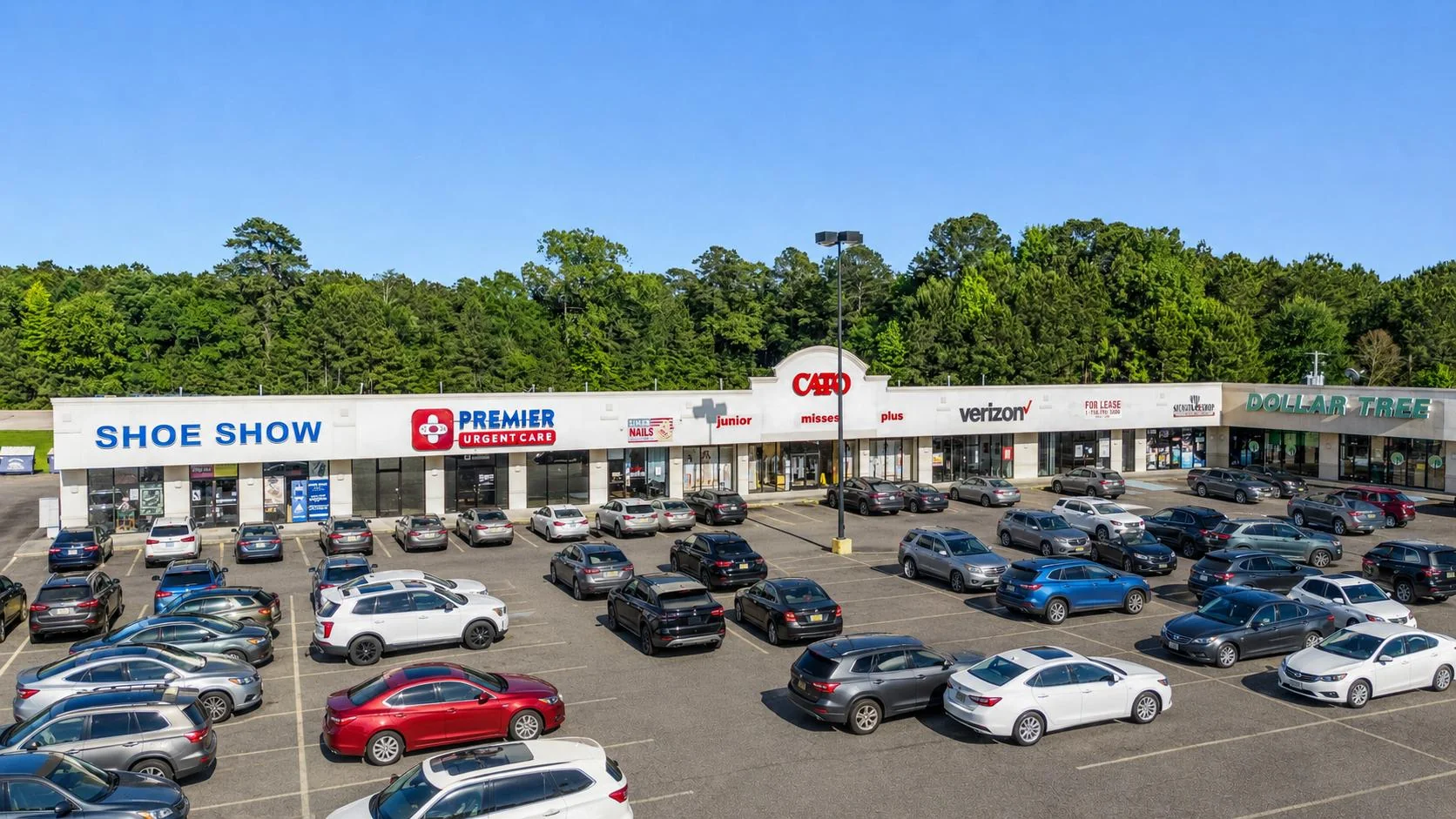 Magnolia Shopping Center — Sale in Magnolia, AR, photo 1 of 3