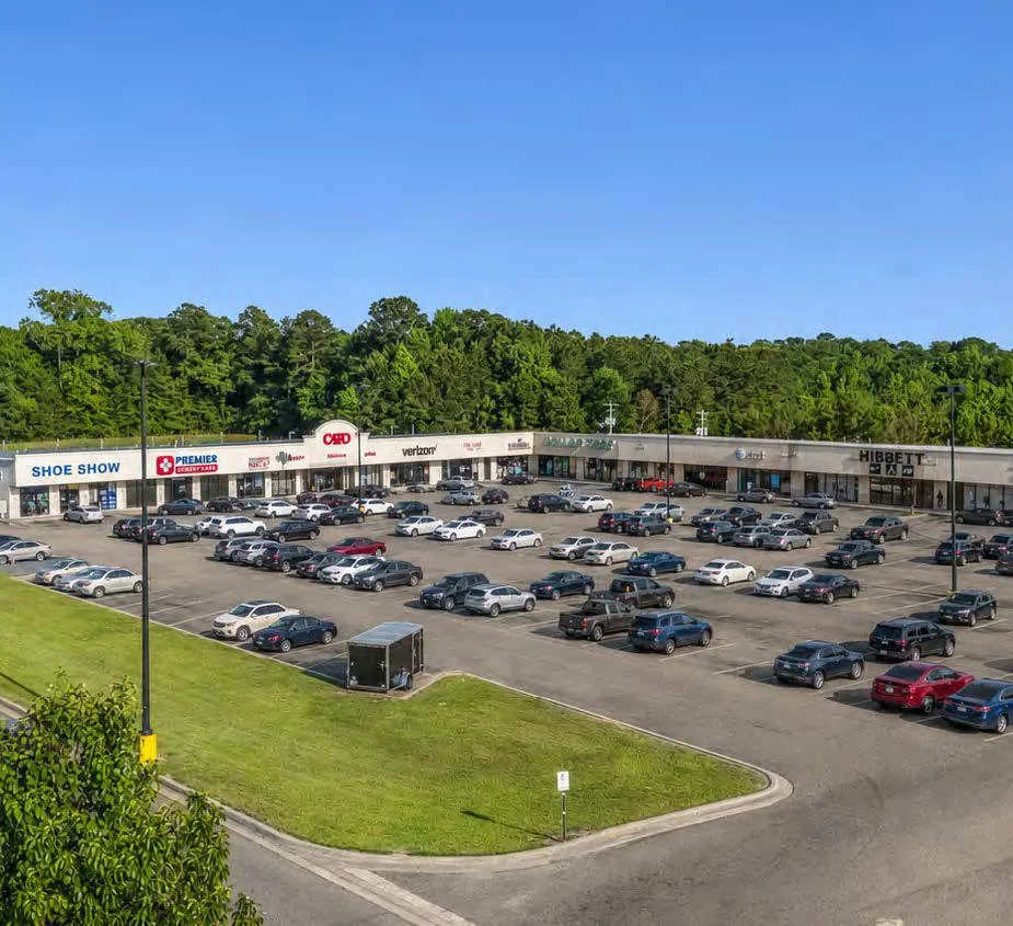 Magnolia Shopping Center — Sale in Magnolia, AR, photo 2 of 3