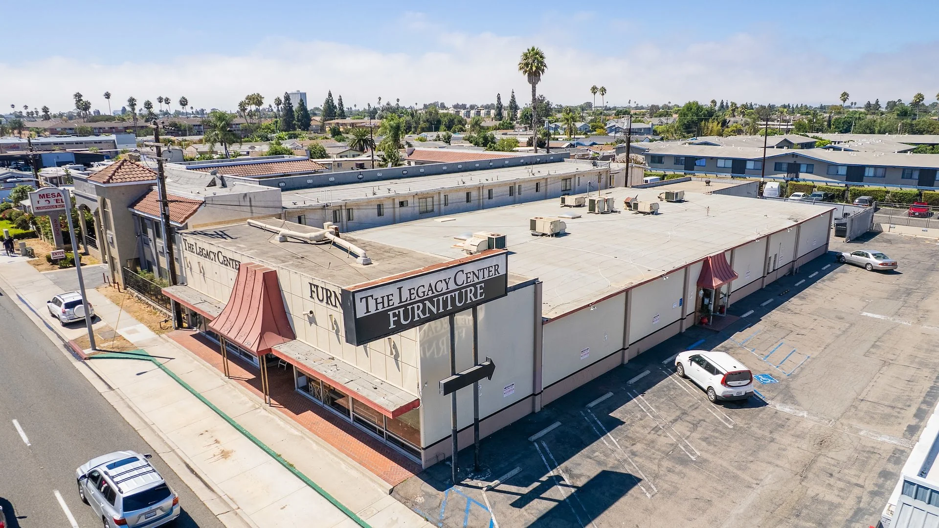 2215 Harbor Blvd — Sale in Costa Mesa, CA, photo 2 of 2