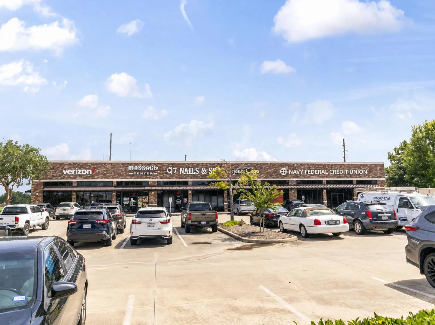 The Shops at Vicksburg — Sale in Missouri City, TX, photo 3 of 6