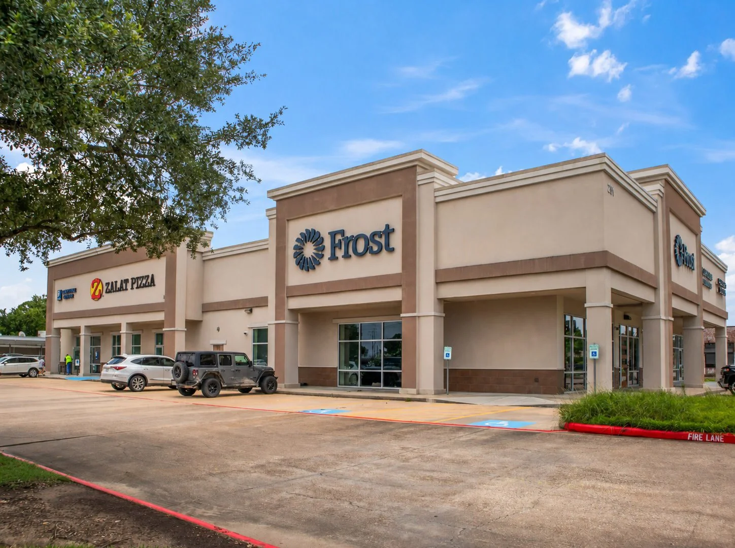 Five Points Shopping Center — Sale in League City, TX, photo 3 of 6