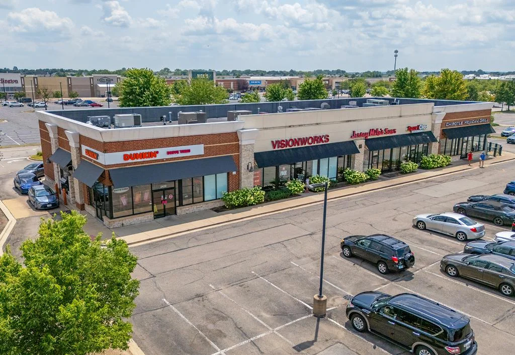 Chipotle & Dunkin Center | Walmart Shadowed — Sale in Oswego, IL, photo 1 of 8