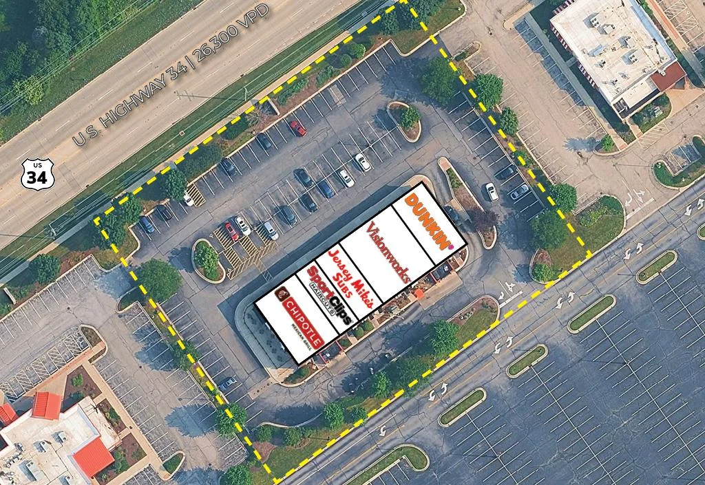 Chipotle & Dunkin Center | Walmart Shadowed — Sale in Oswego, IL, photo 5 of 8