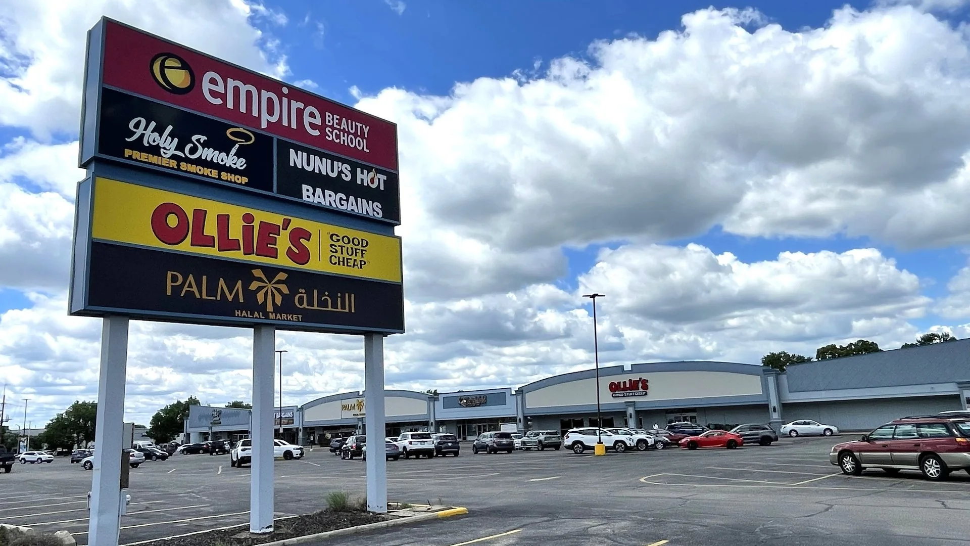 Miracle Mile Shopping Center — Sale in Milwaukee, WI, photo 3 of 5