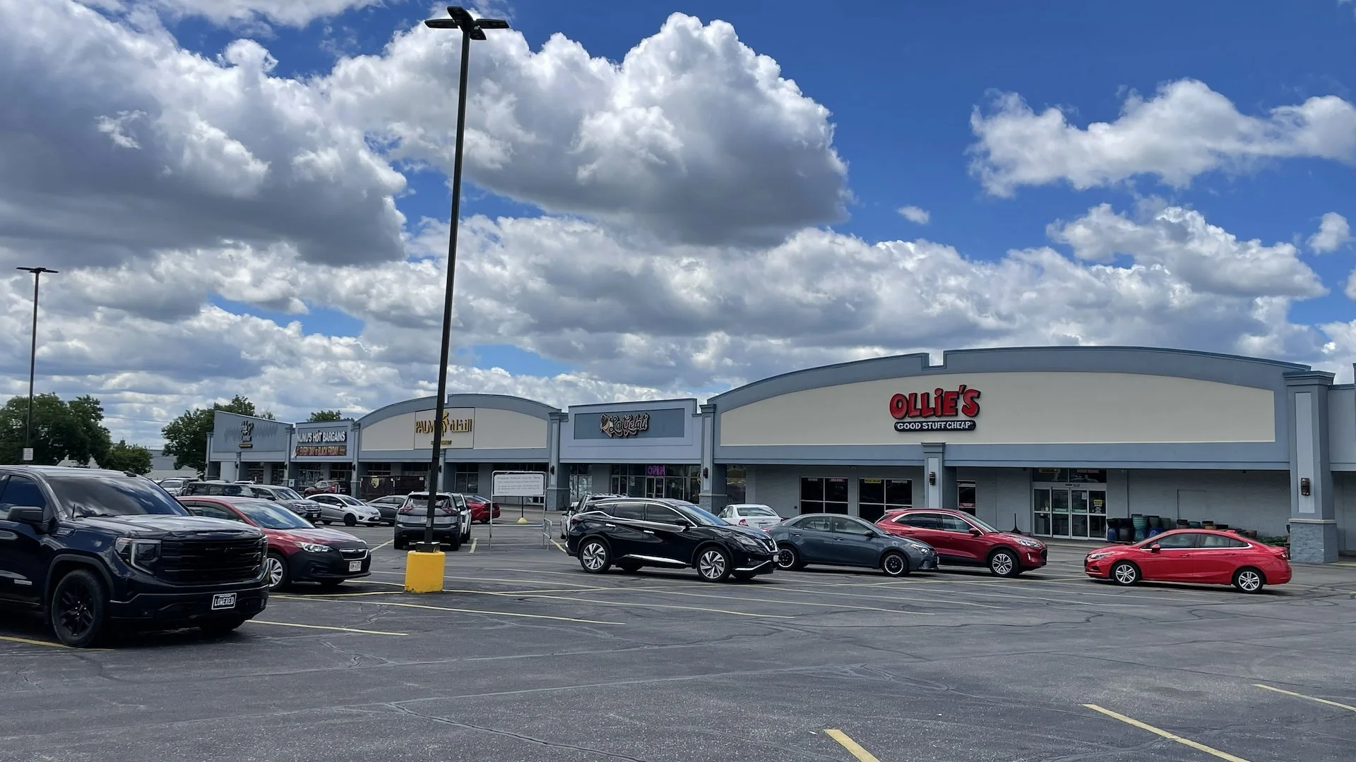 Miracle Mile Shopping Center — Sale in Milwaukee, WI, photo 5 of 5