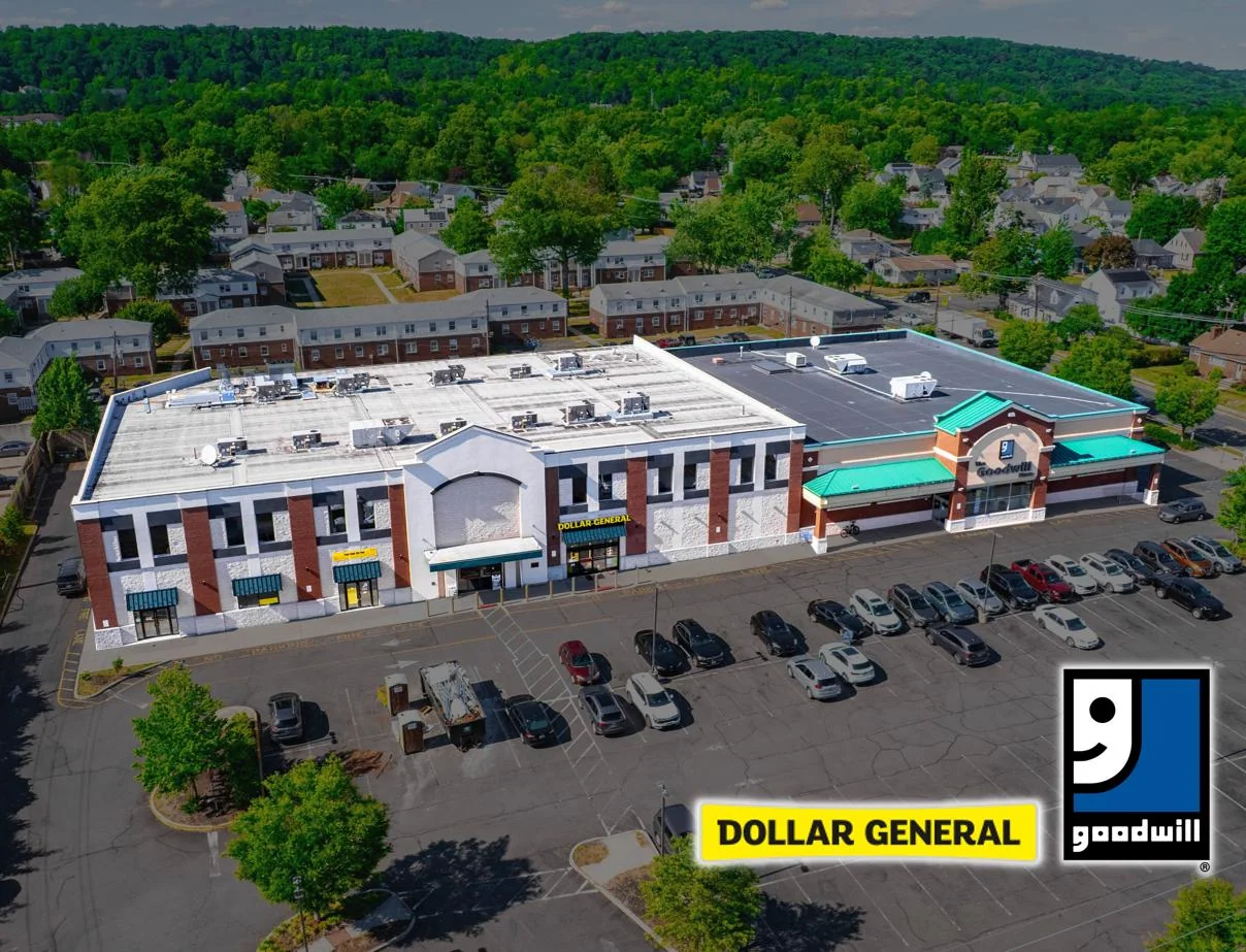 Efinger Plaza — Sale in Bound Brook, NJ, photo 1 of 2