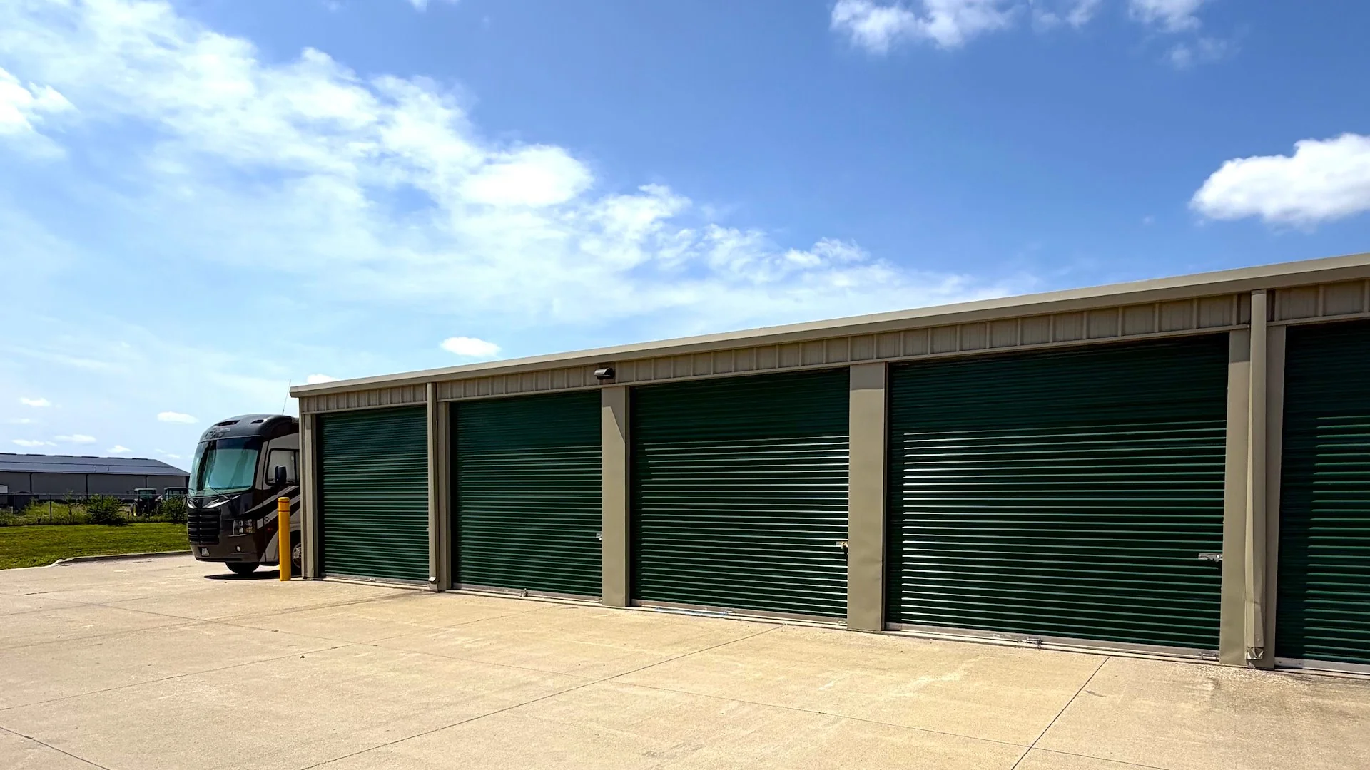 Highline Boat & RV Storage — Sale in Johnston, IA, photo 1 of 4