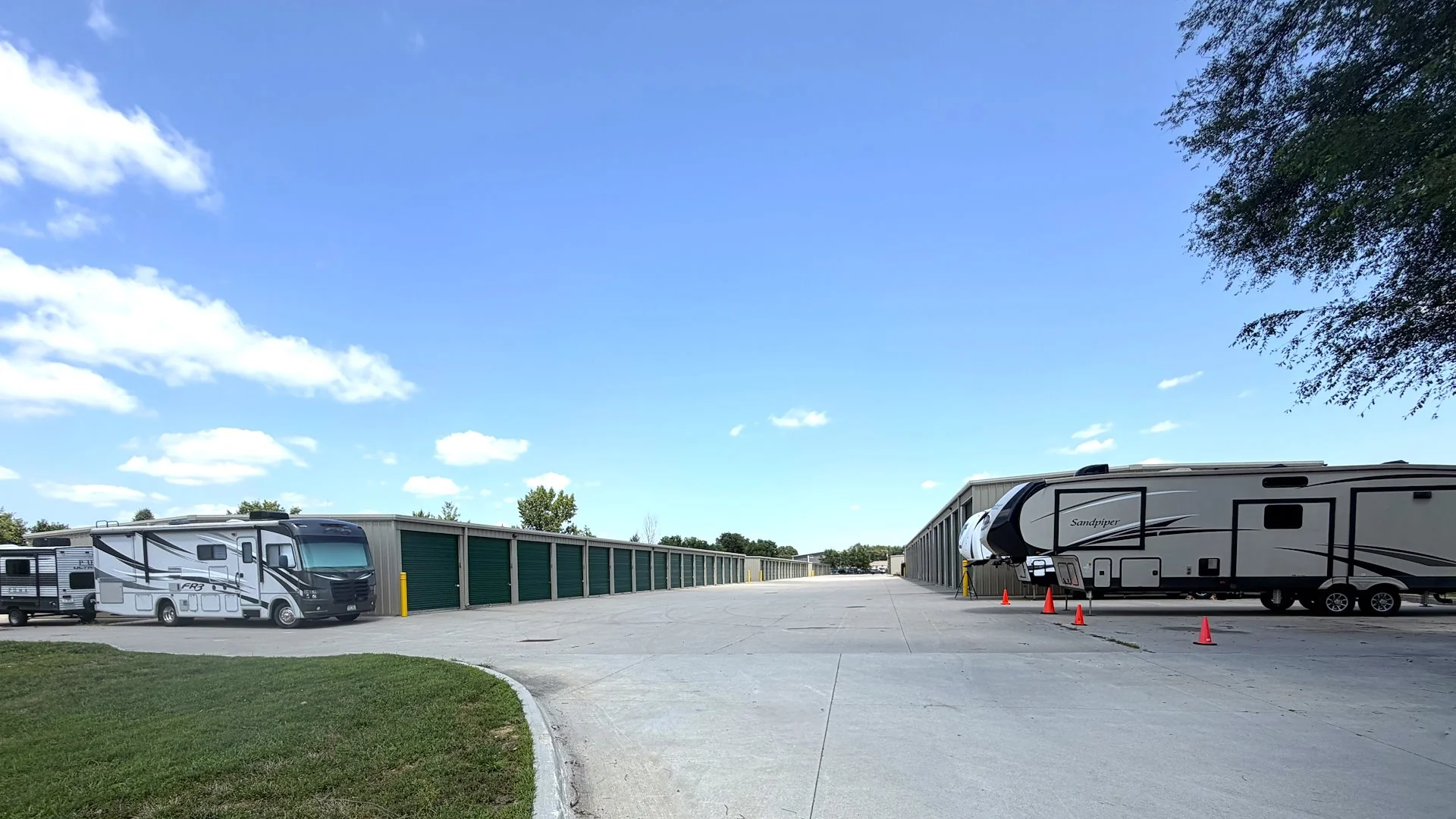 Highline Boat & RV Storage — Sale in Johnston, IA, photo 2 of 4