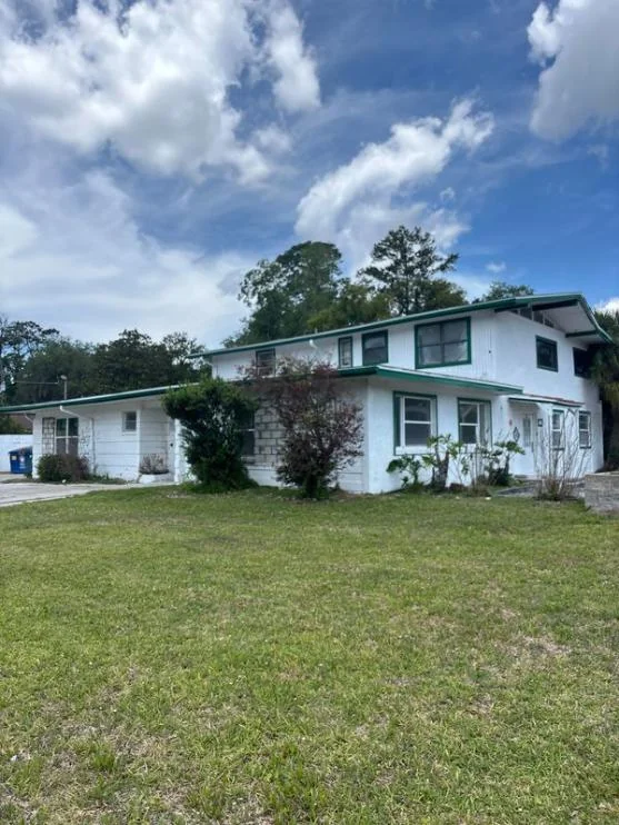 Santovenia Assisted Living Facility & Adult Daycare — Sale in Jacksonville, FL, photo 2 of 3