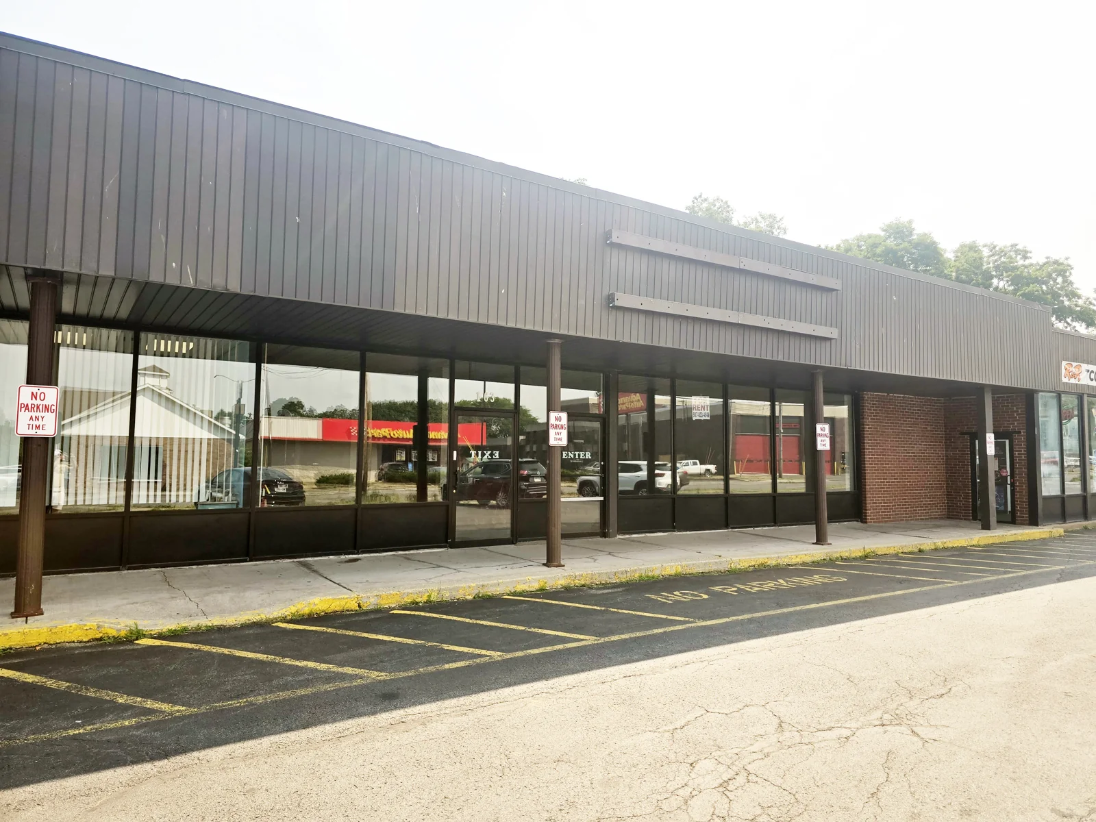 Retail in Fulton, NY — Lease in Fulton, NY, photo 1 of 5