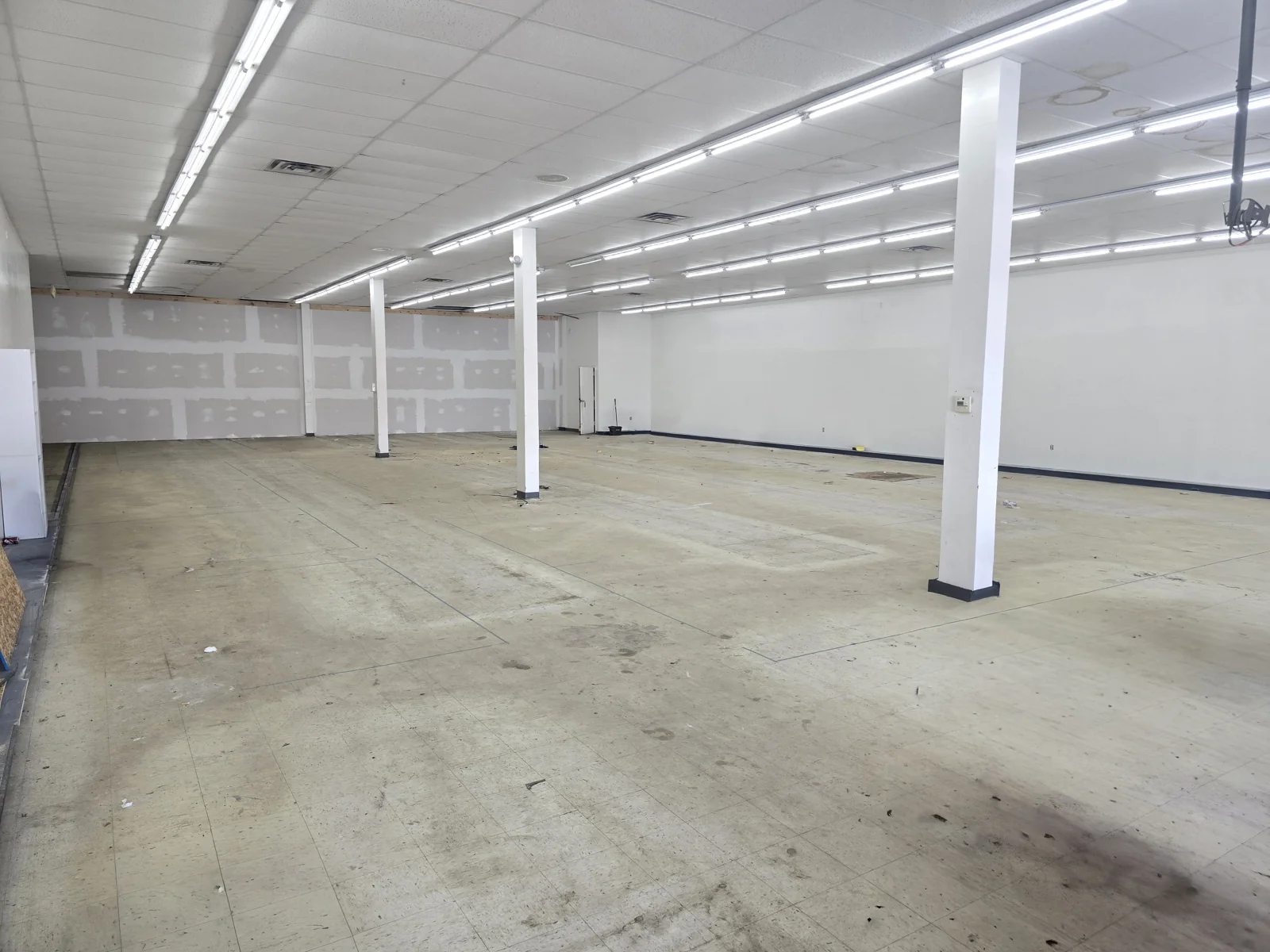 Retail in Fulton, NY — Lease in Fulton, NY, photo 3 of 5