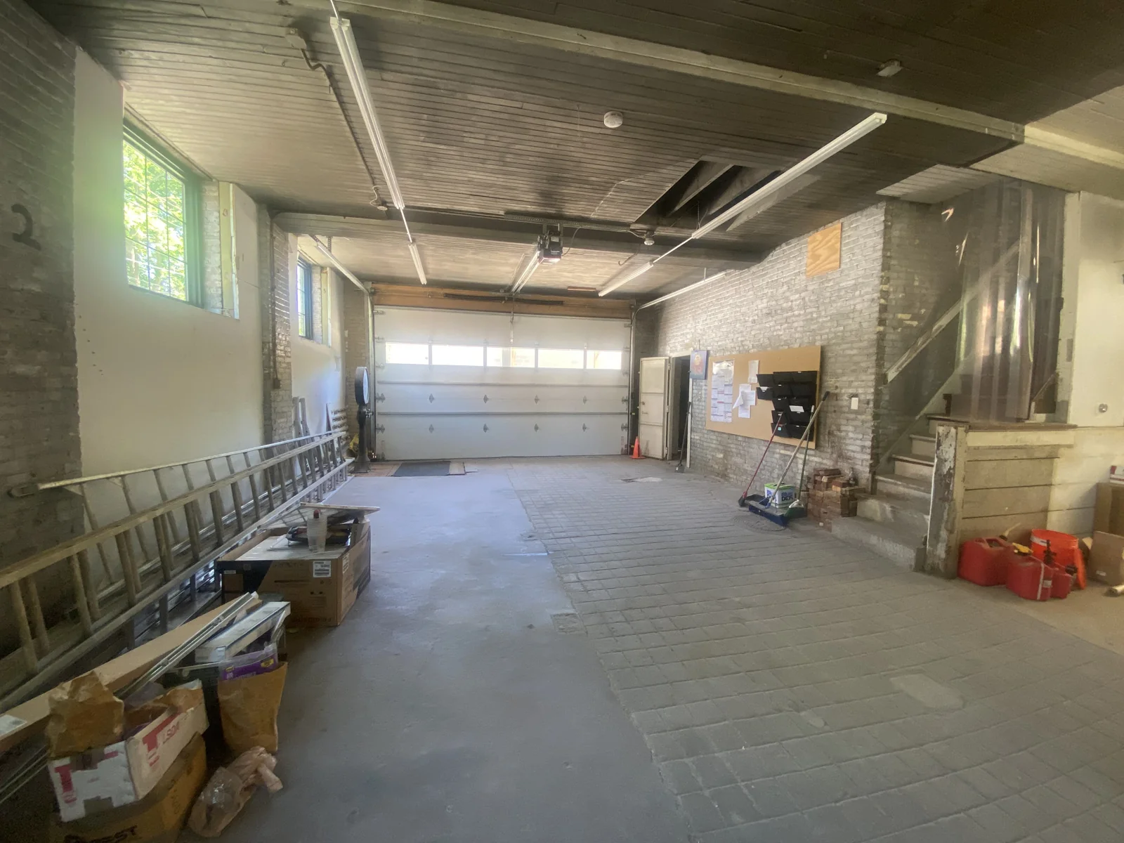 RIVERWEST FLEX COMMERCIAL/OFFICE PROPERTY — Lease in Milwaukee, WI, photo 5 of 8