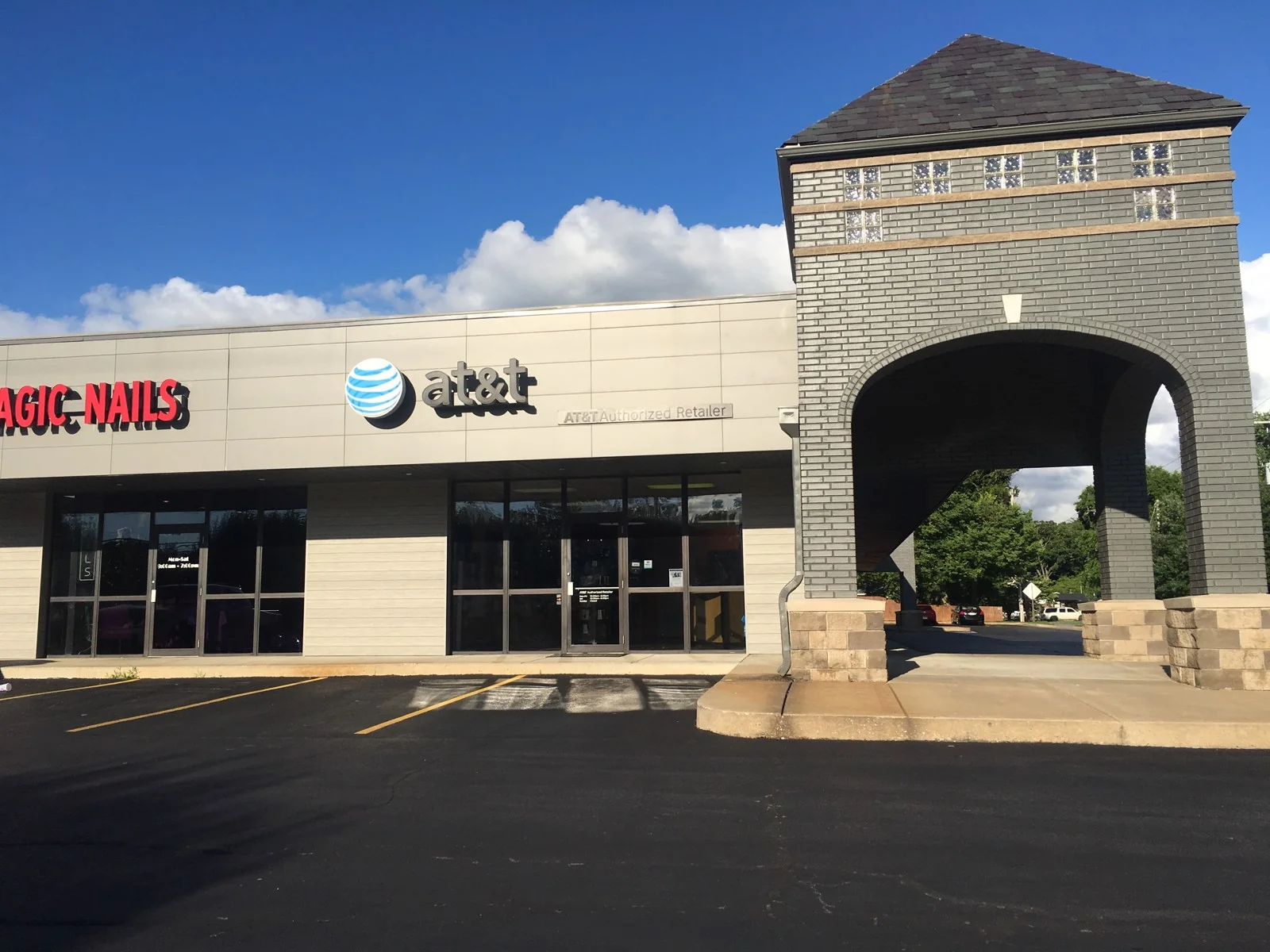 100 Centre — Lease in Bentonville, AR, photo 1 of 6