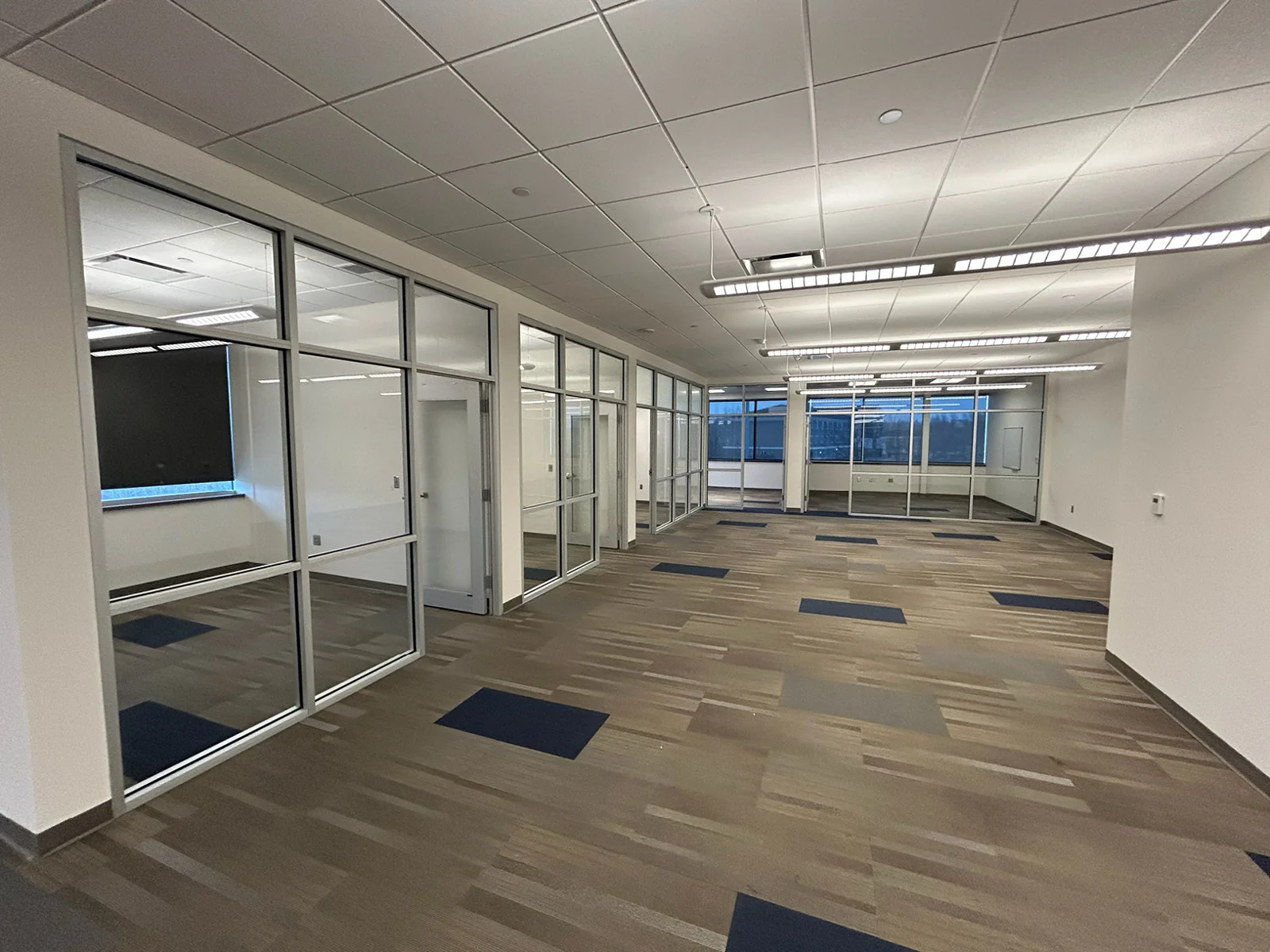Office in Omaha, NE — Lease in Omaha, NE, photo 5 of 6