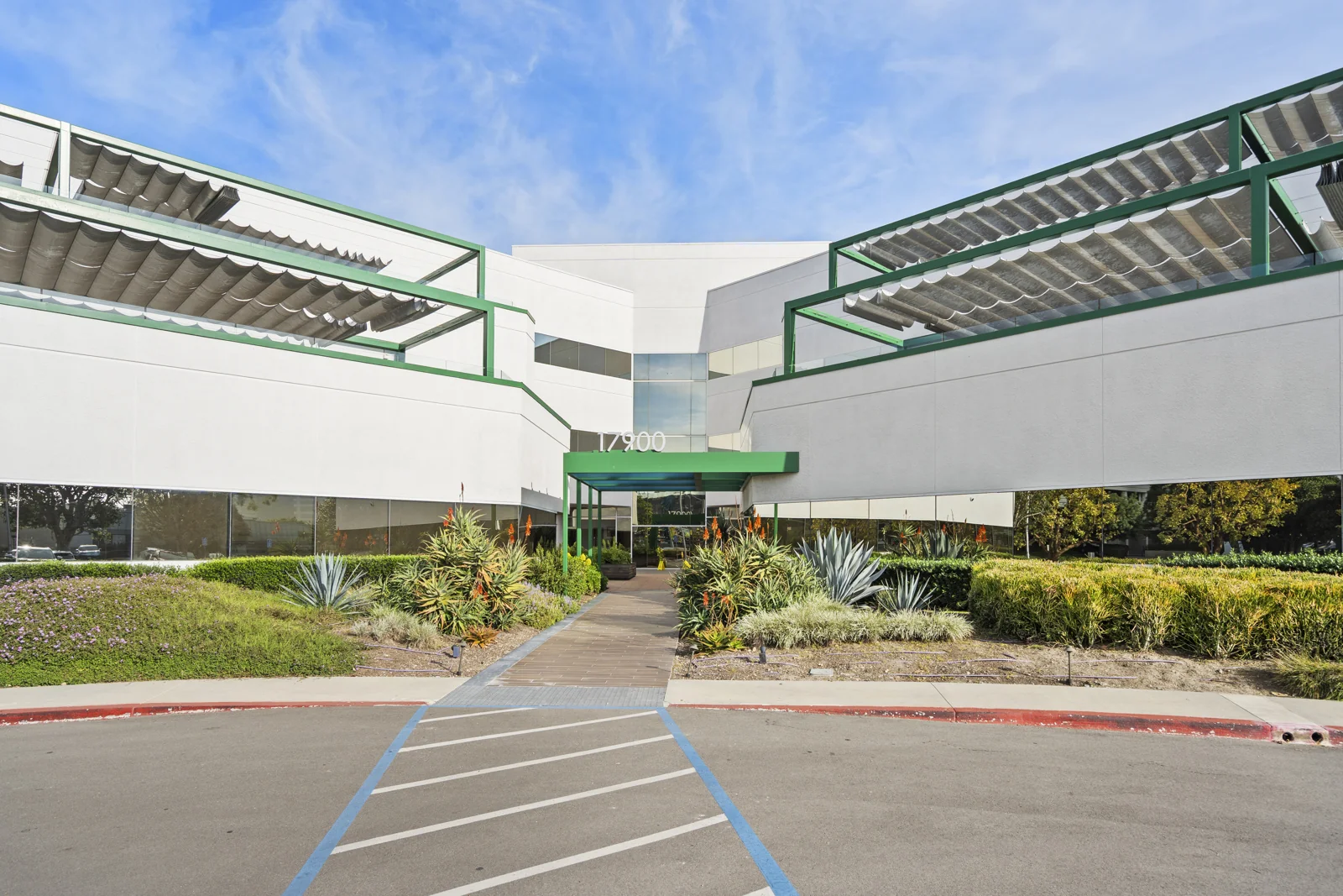 17900 Von Karman — Lease in Irvine, CA, photo 1 of 1