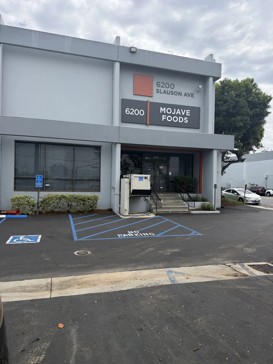 Clarion Commerce Business Center — Lease in Commerce, CA, photo 1 of 3