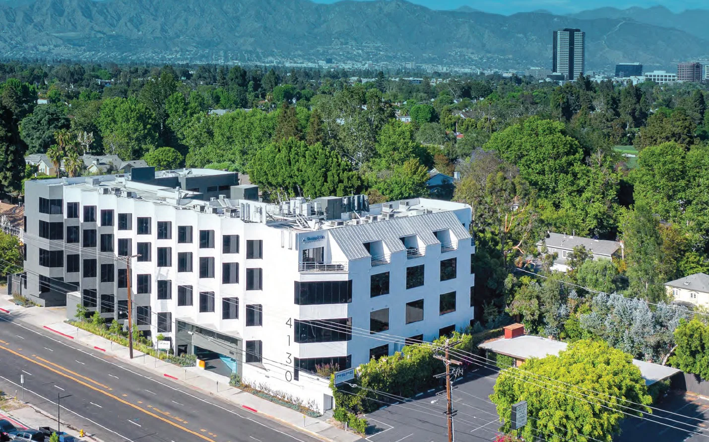 Healthcare in Los Angeles, CA — Lease in Los Angeles, CA, photo 1 of 4