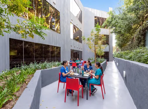 Healthcare in Los Angeles, CA — Lease in Los Angeles, CA, photo 3 of 4