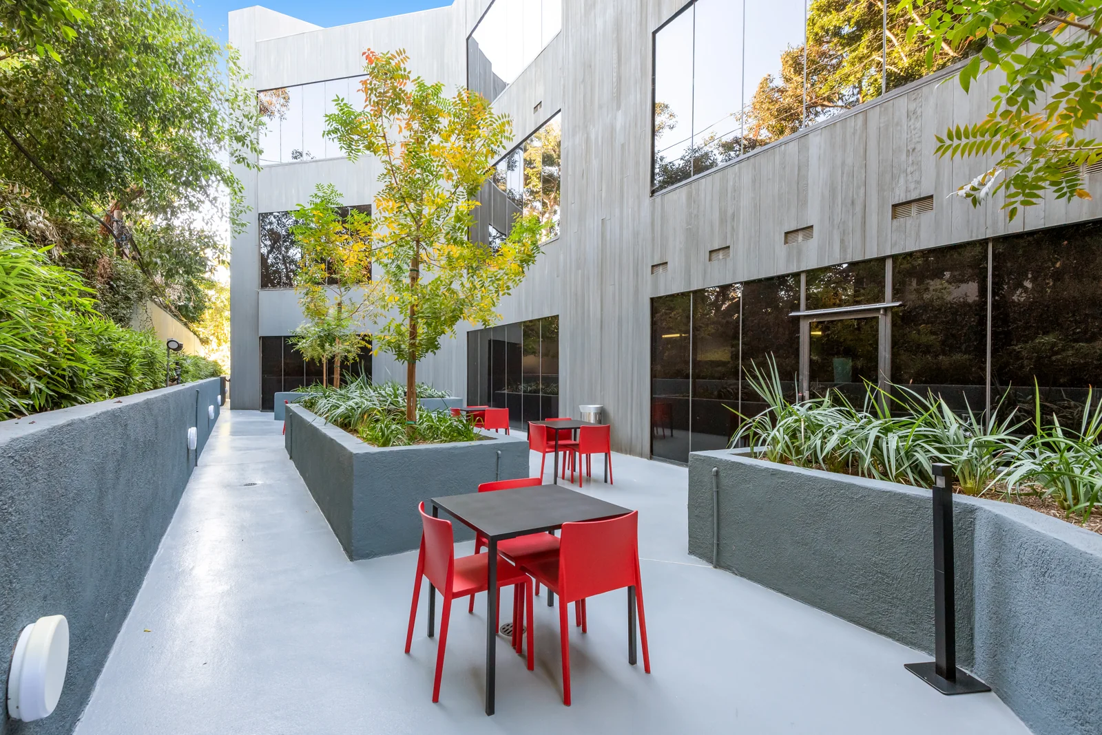 Healthcare in Los Angeles, CA — Lease in Los Angeles, CA, photo 4 of 4