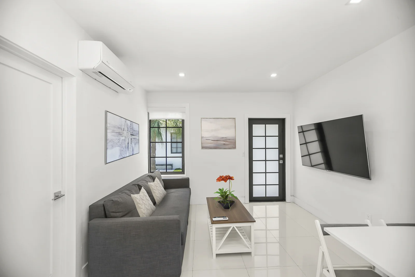 733 Michigan Avenue — Sale in Miami Beach, FL, photo 6 of 6