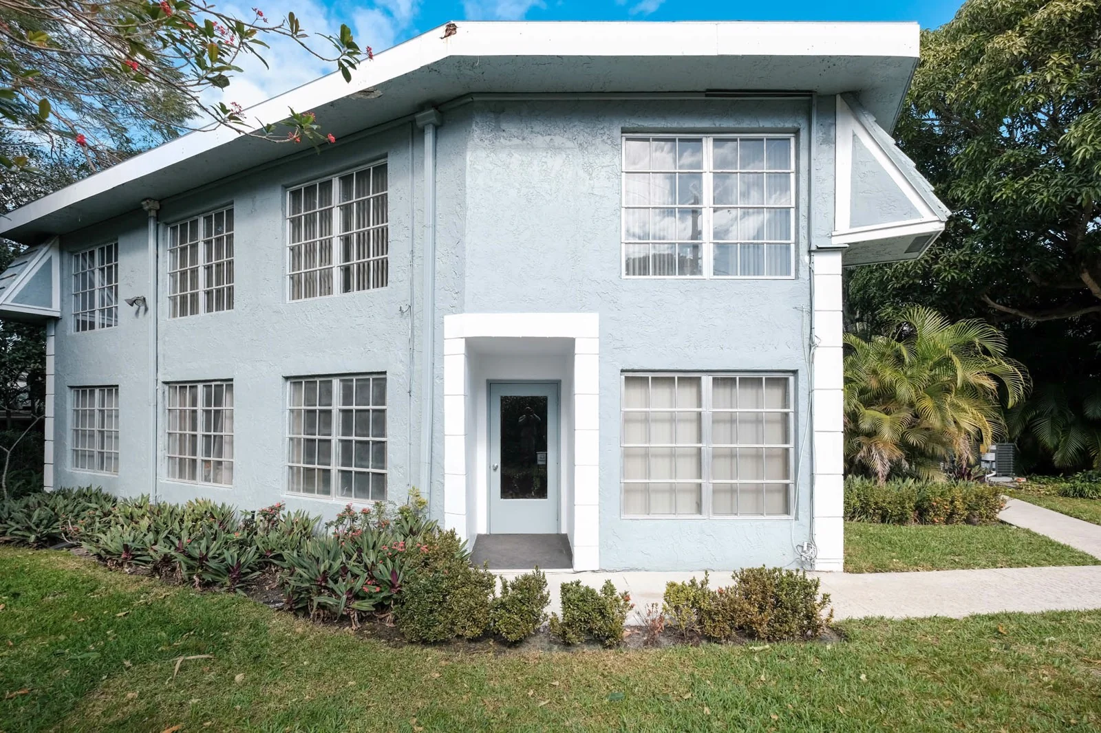 Gateway Manor — Sale in Boca Raton, FL, photo 3 of 8